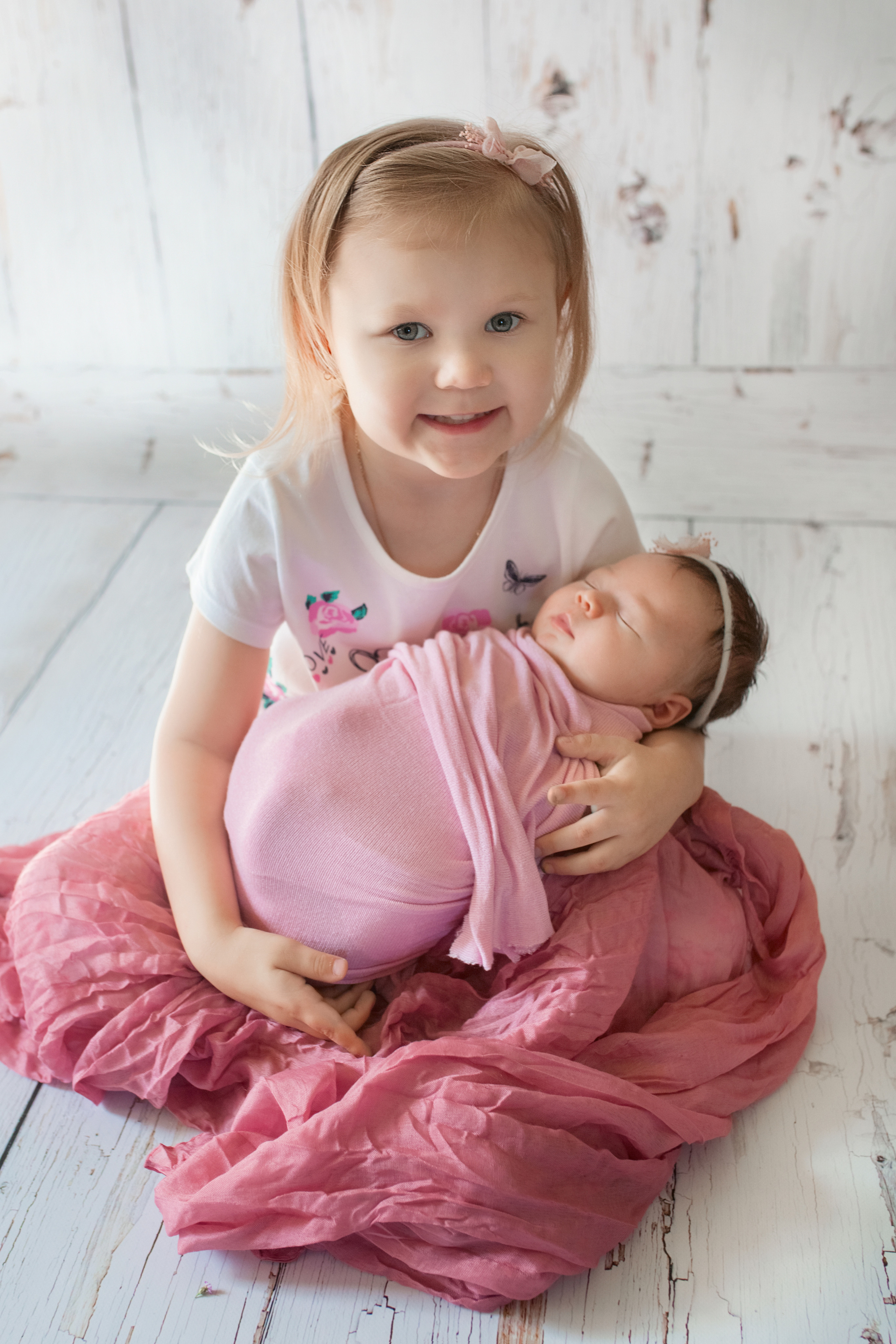 NEWBORN. Фотограф новорожденных и беременности Анита Михайлова в Южно-Сахалинск