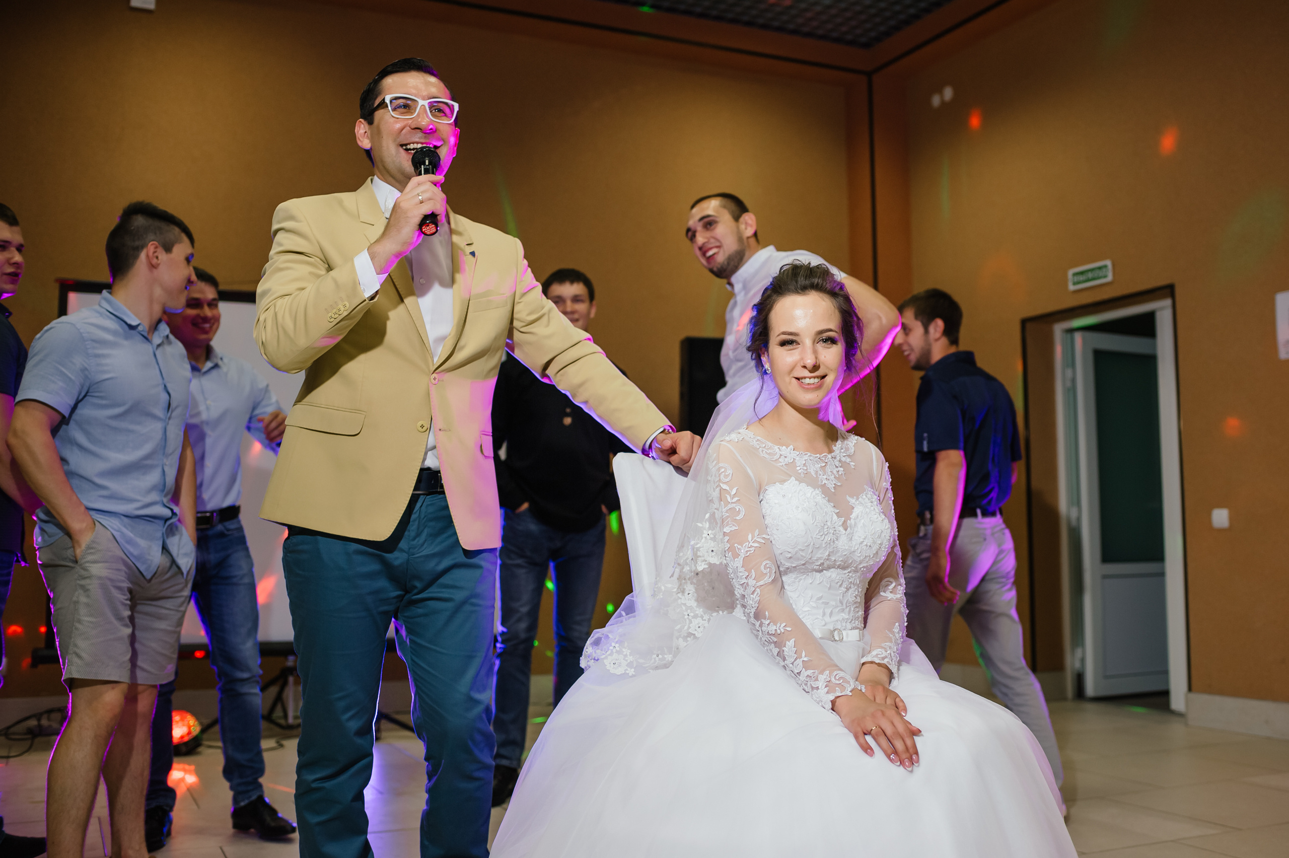 Свадебная съемка полного дня. Свадебный, репортажный и семейный фотограф в Москве Арина Зак