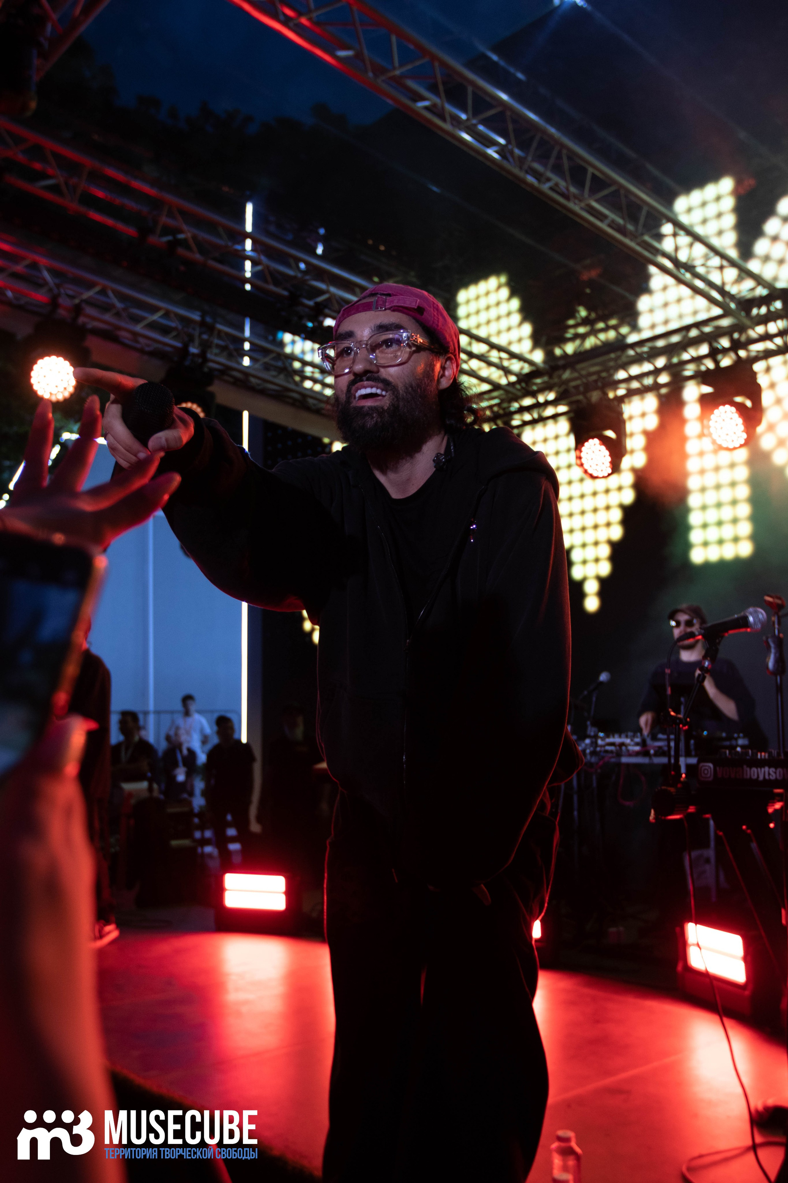 МОТ. Концертный фотограф