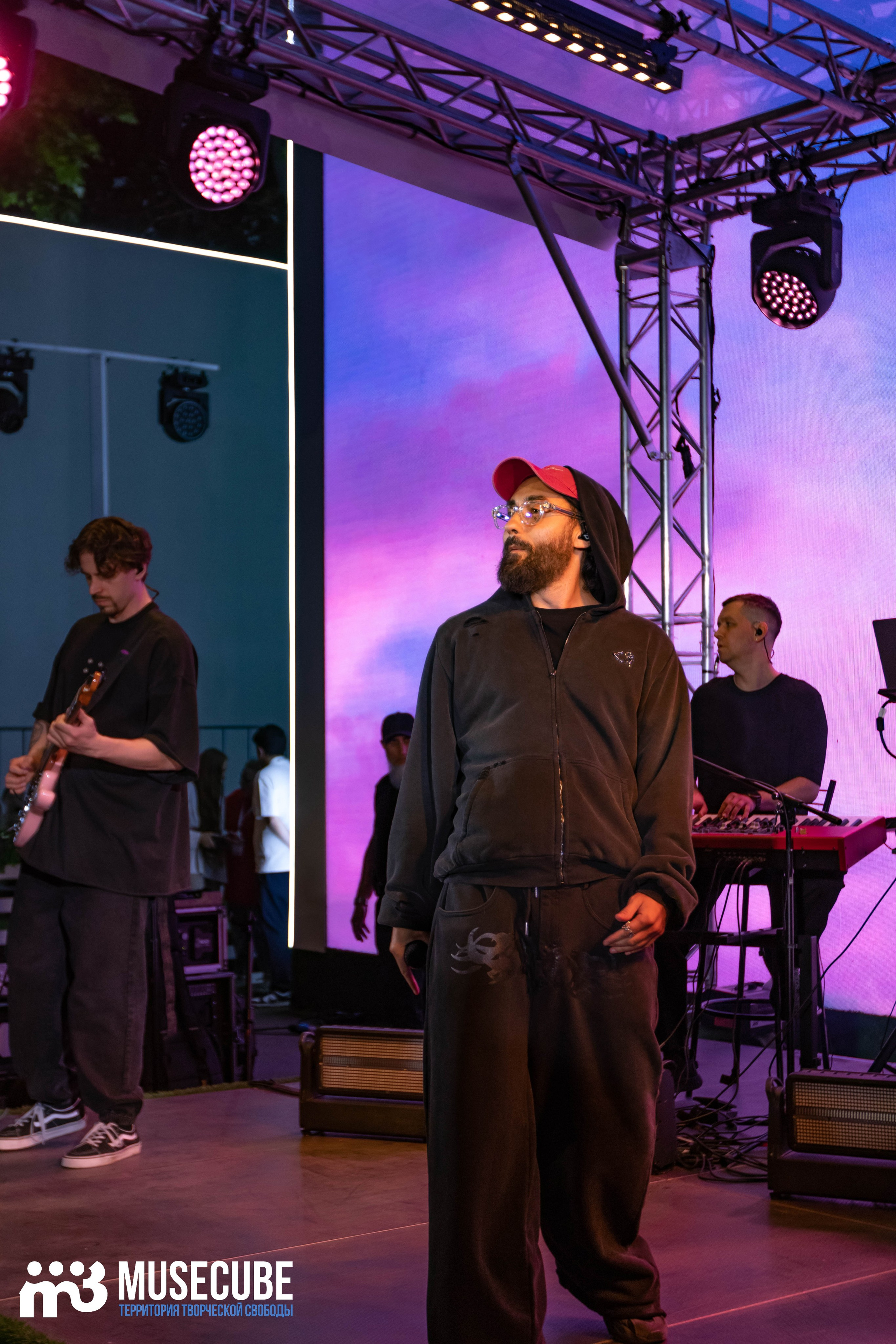 МОТ. Концертный фотограф