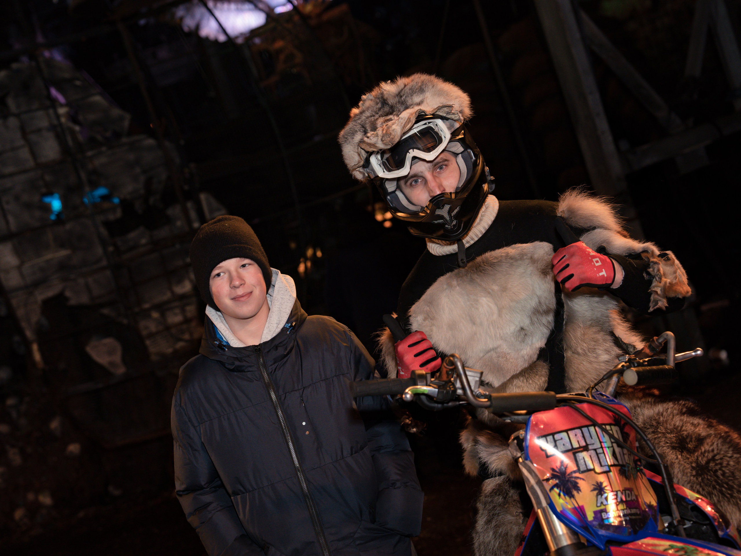 Новогодняя сказка в Байк Центре «Ночные Волки». Крамер Юлиана детский и семейный фотограф