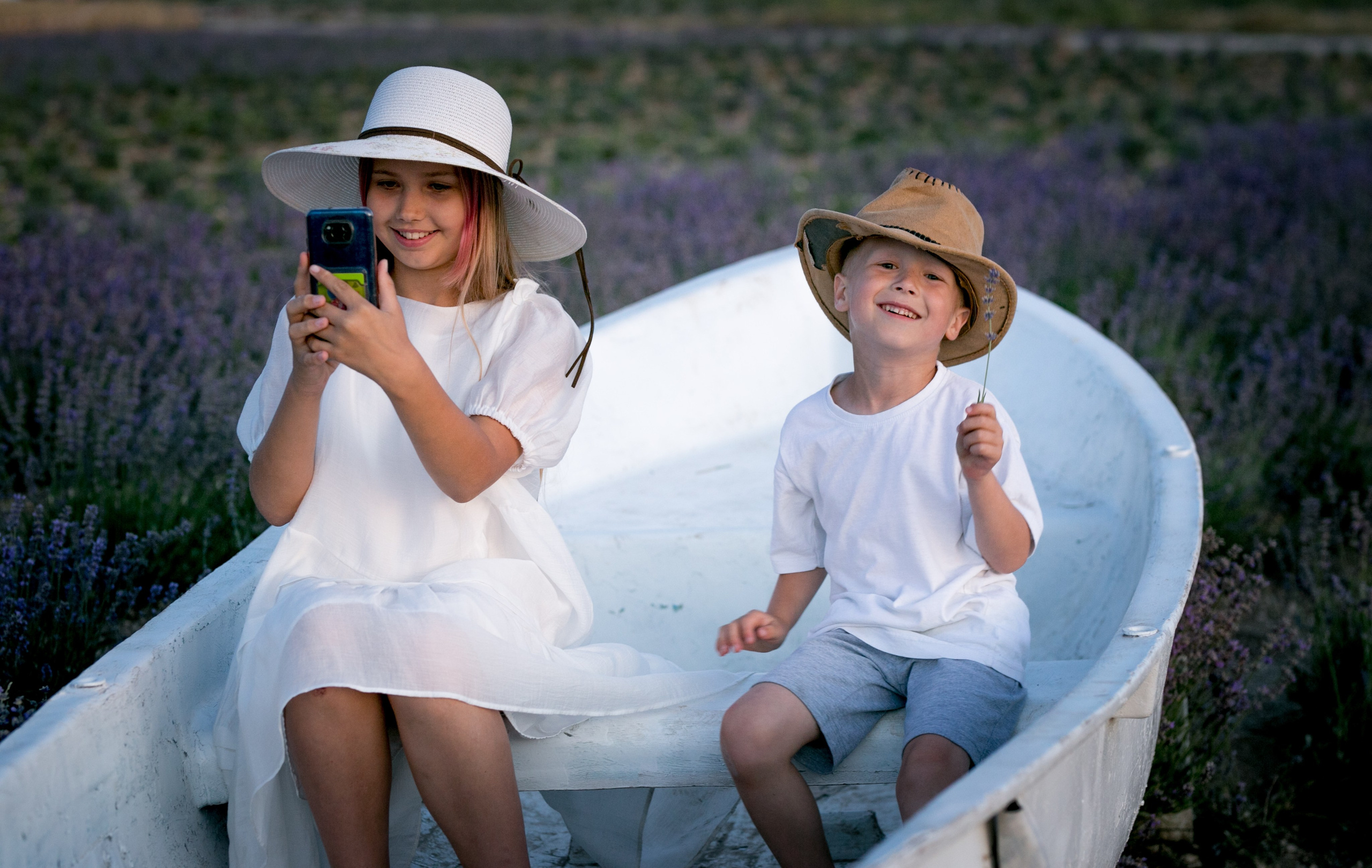Инна и Роман. Семейная фотосессия в лаванде. Фотограф в Крыму