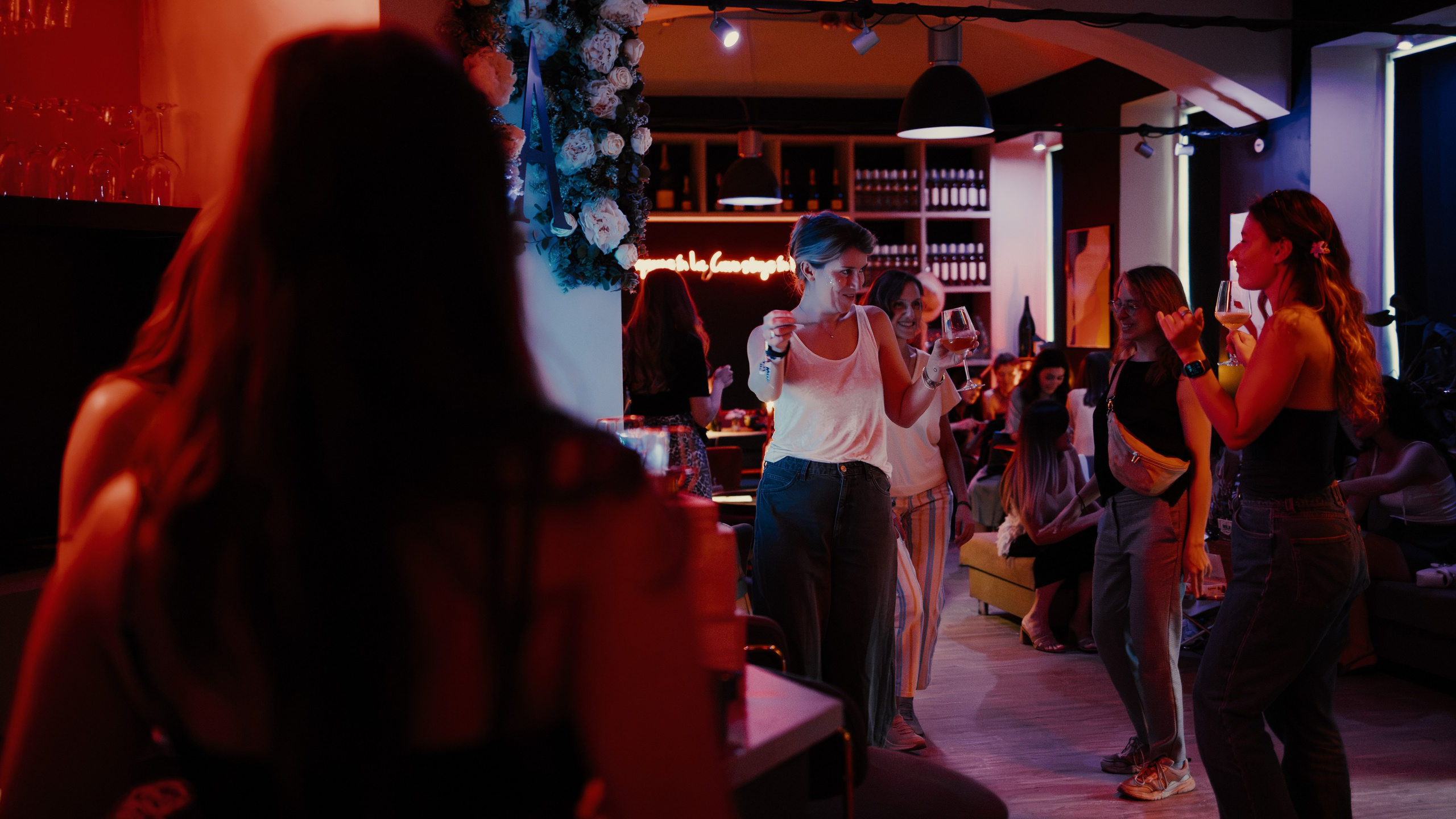 Lilac | Early evening parties for women. Фотограф в Праге Александр Пивоваров