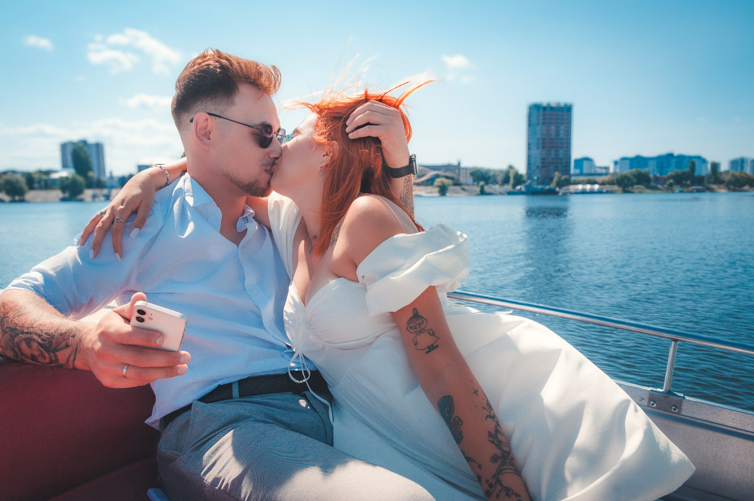 Свадебная прогулка по Волге молодожёнов Екатерины и Дмитрия. Фотограф Саратов-Энгельс Ида Упс (Виктория)