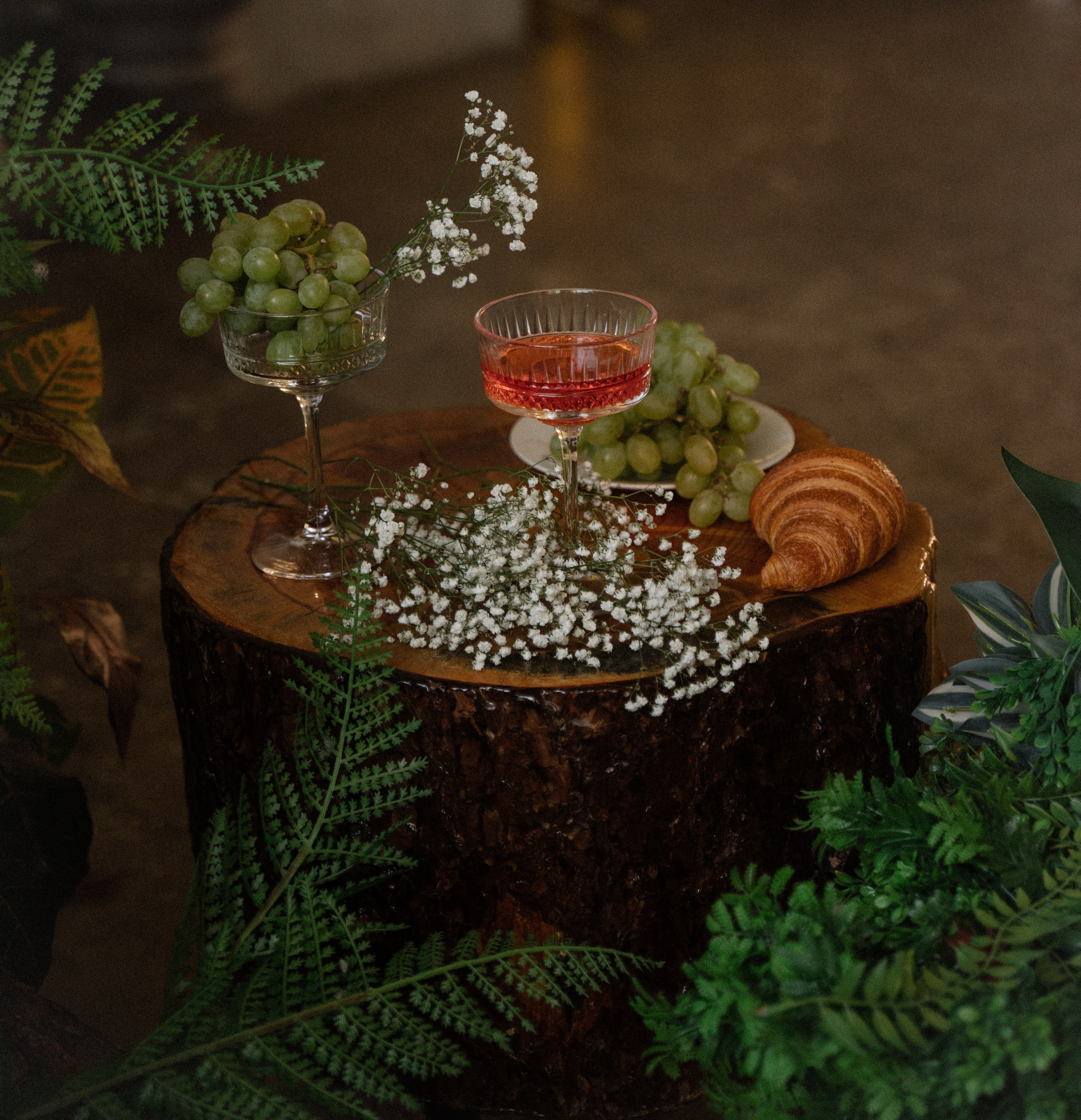 Невеста на пикнике в замке