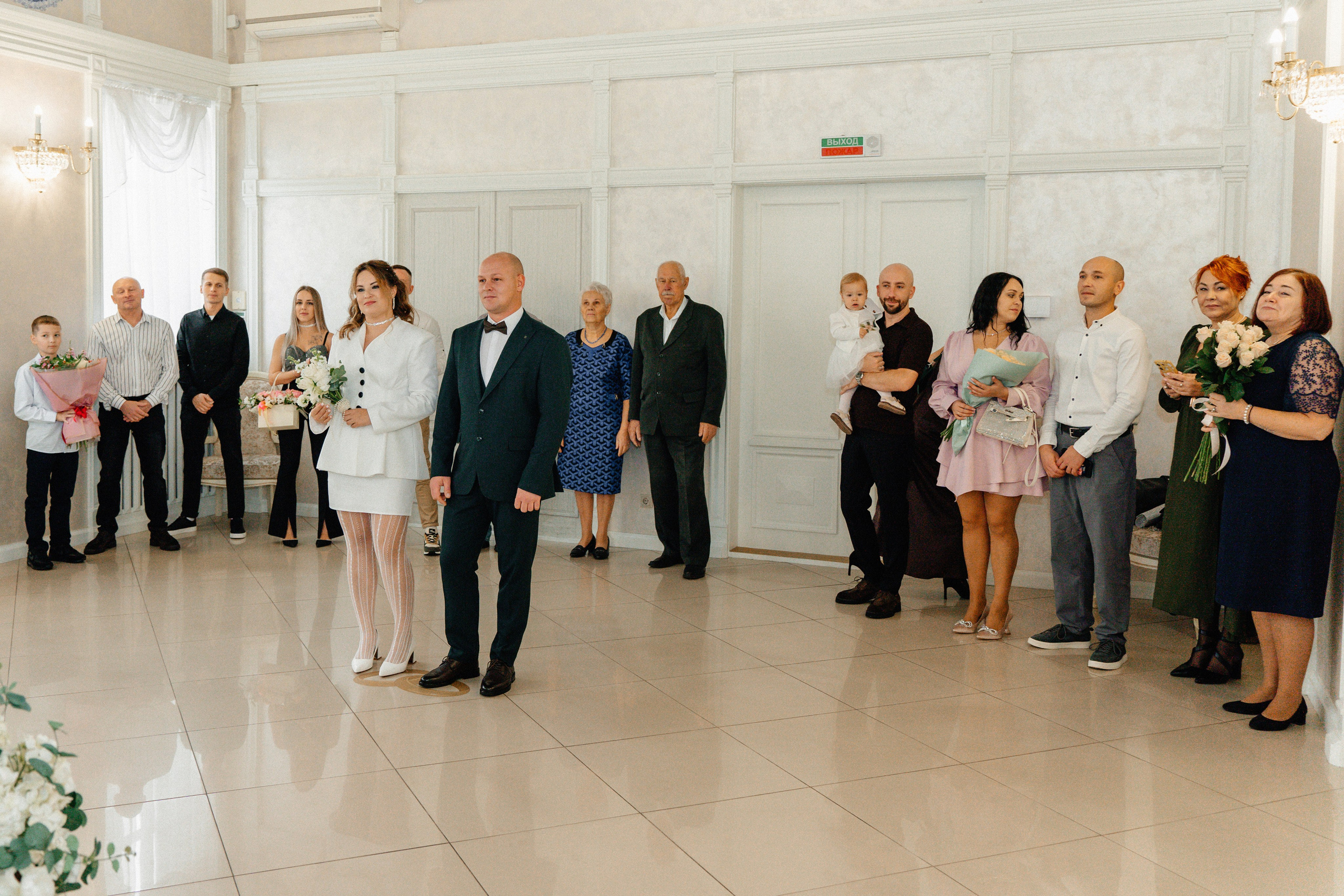 ЗАГС Центрального района. Ваш семейный фотограф в Минске — Вика Трегубова