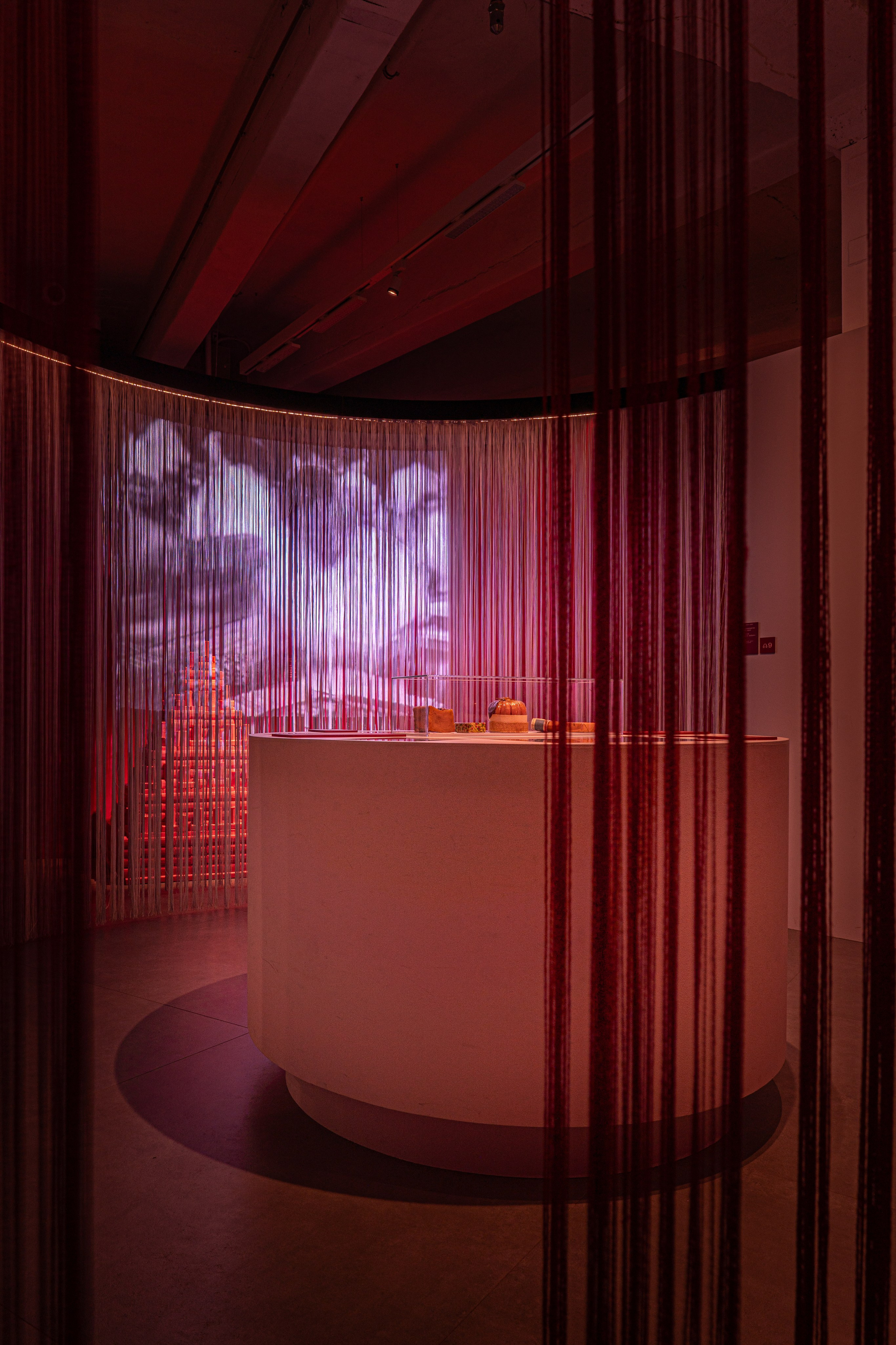 Красная Москва. Архитектура дизайн фотография