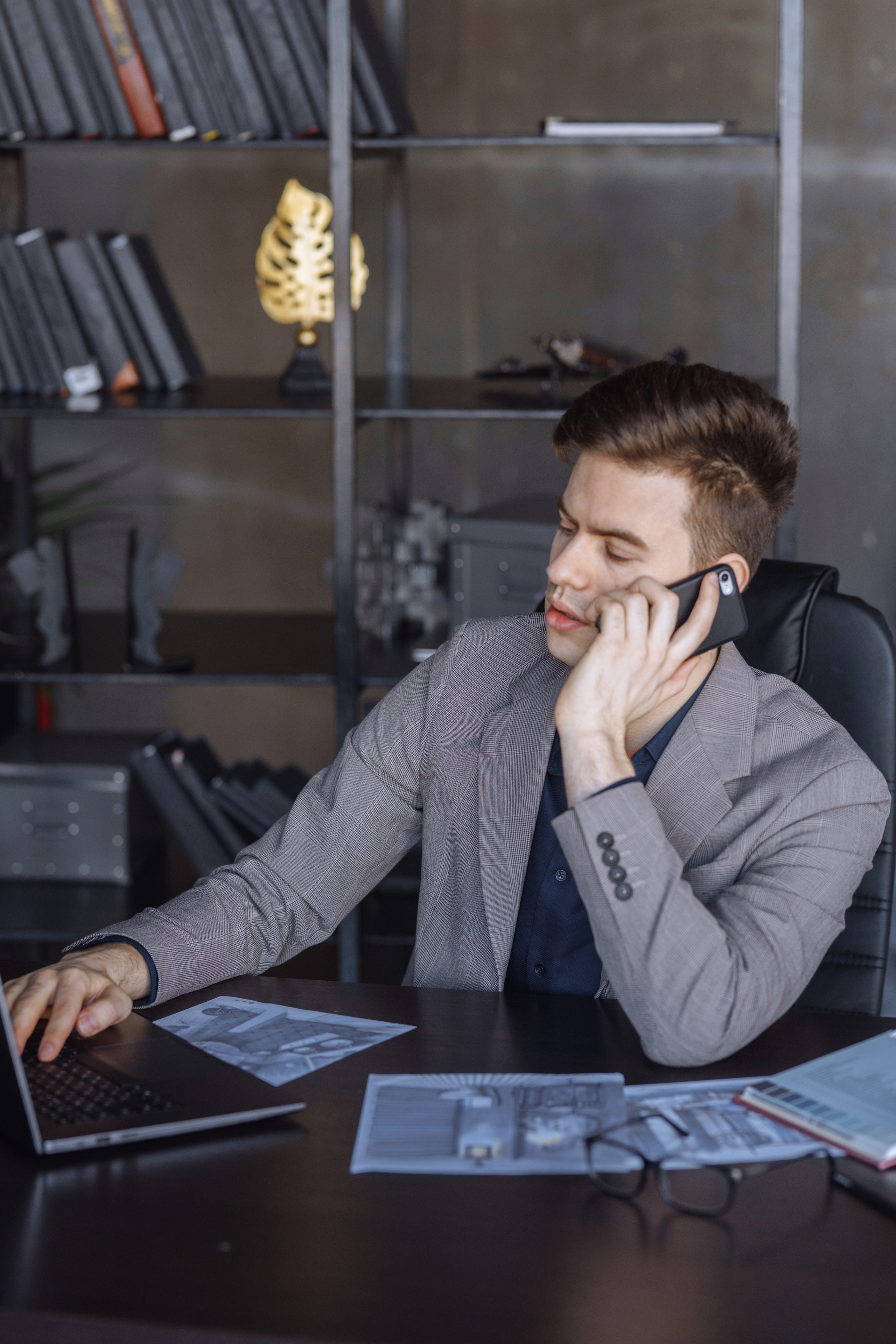 Александр — архитектор. Фотограф Нинель Гюрсой, г. Москва