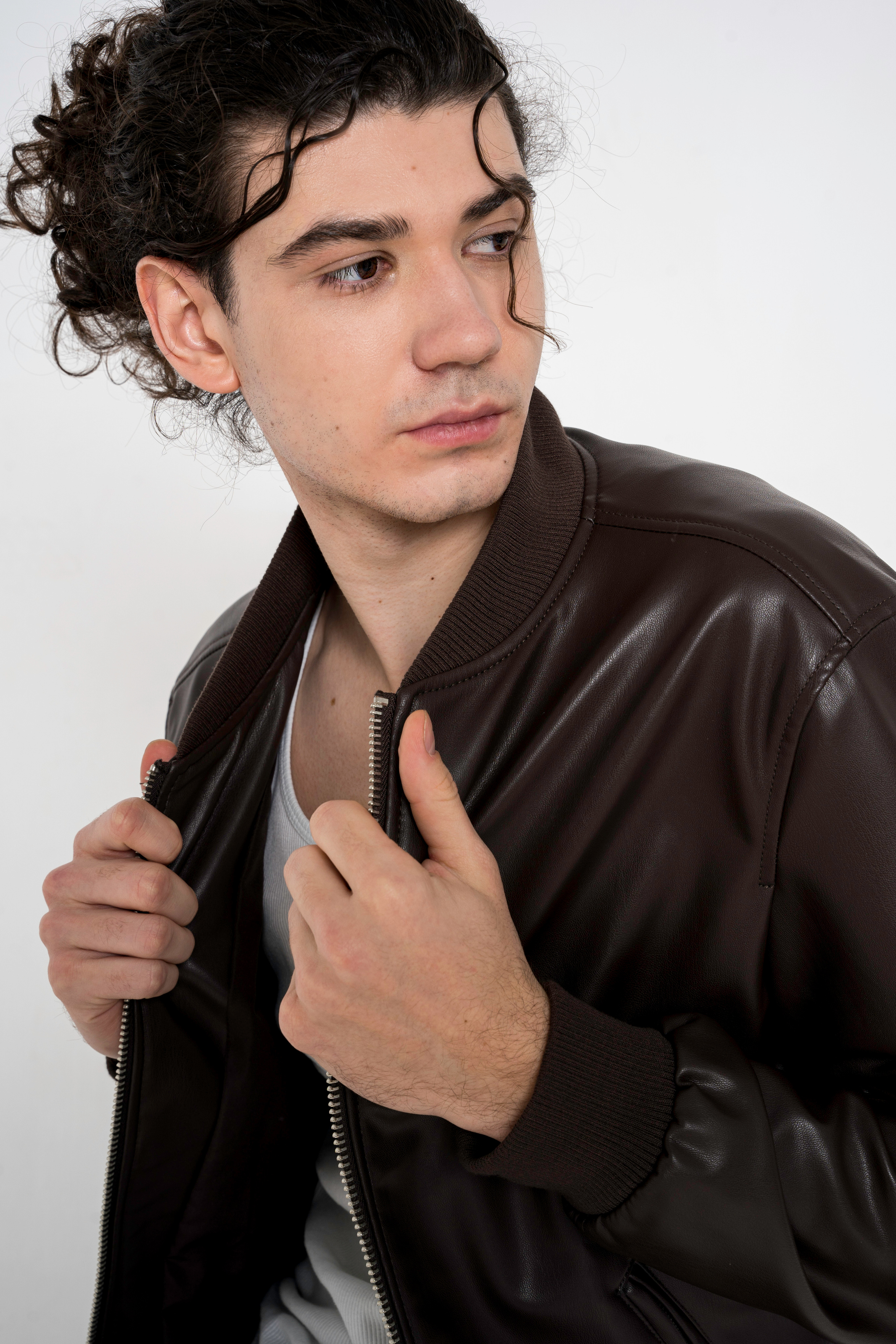 Илья. Фотограф Нинель Гюрсой, г. Москва