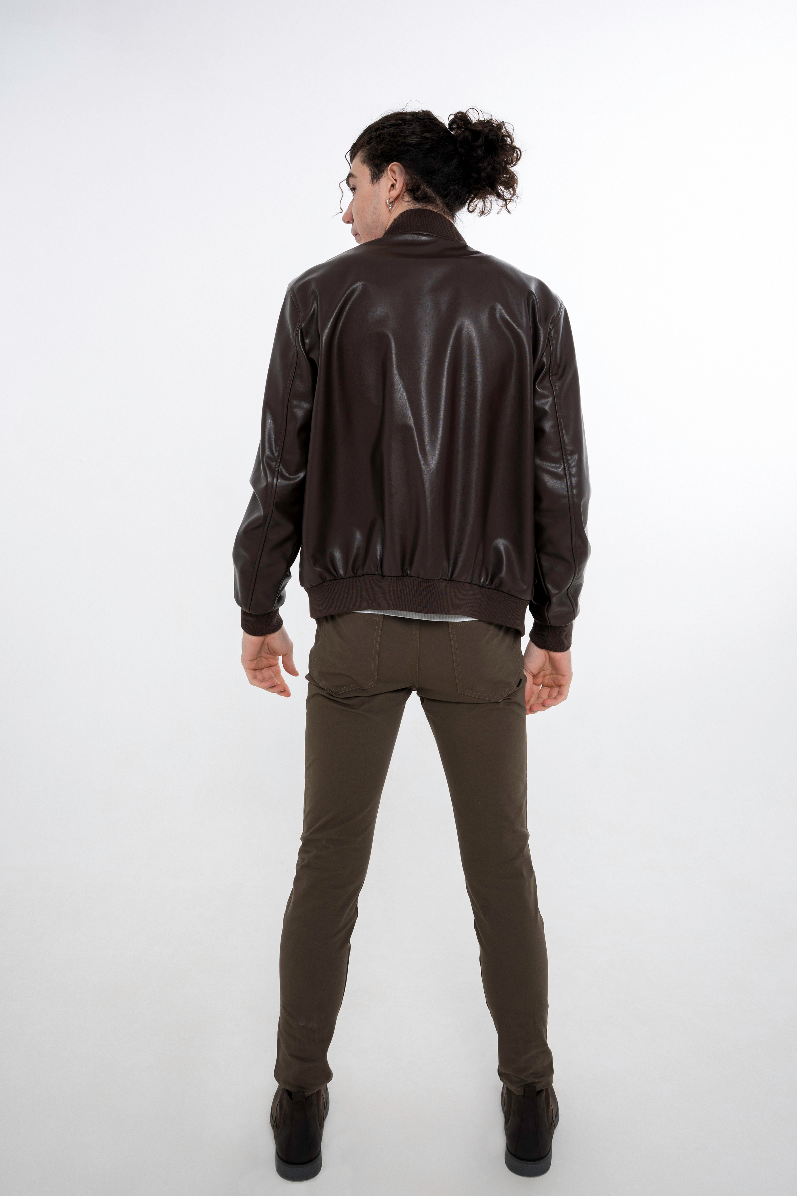 Илья. Фотограф Нинель Гюрсой, г. Москва