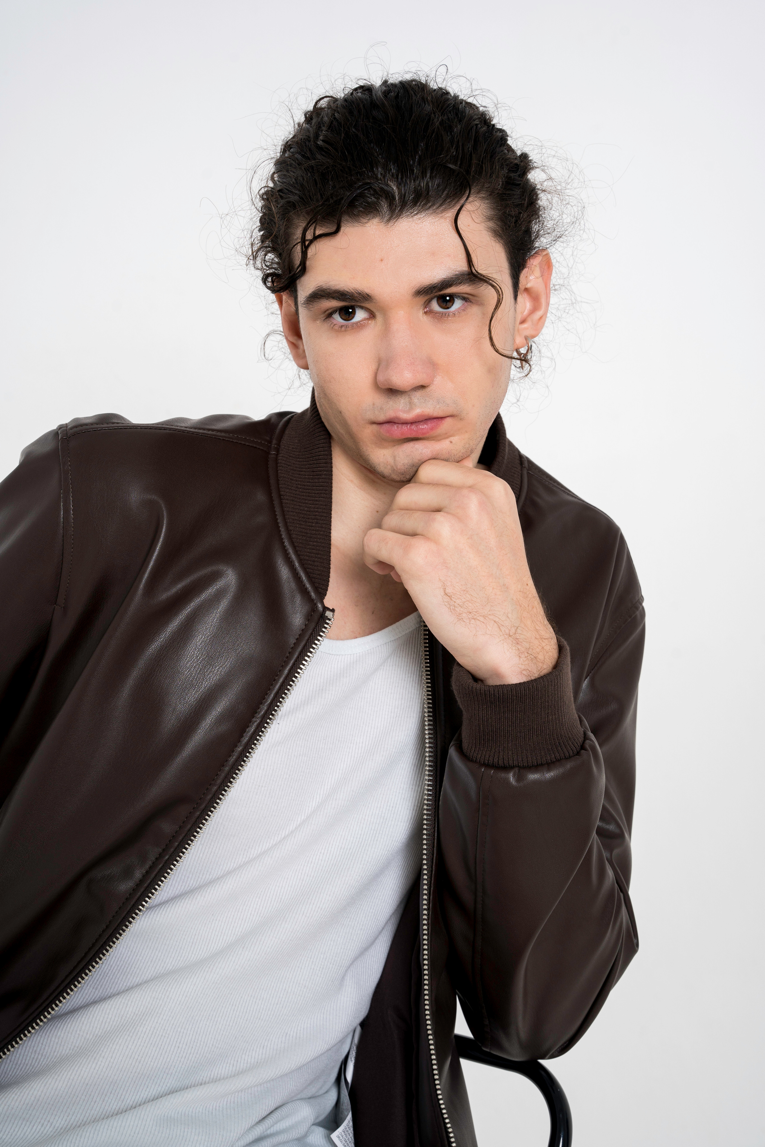 Илья. Фотограф Нинель Гюрсой, г. Москва