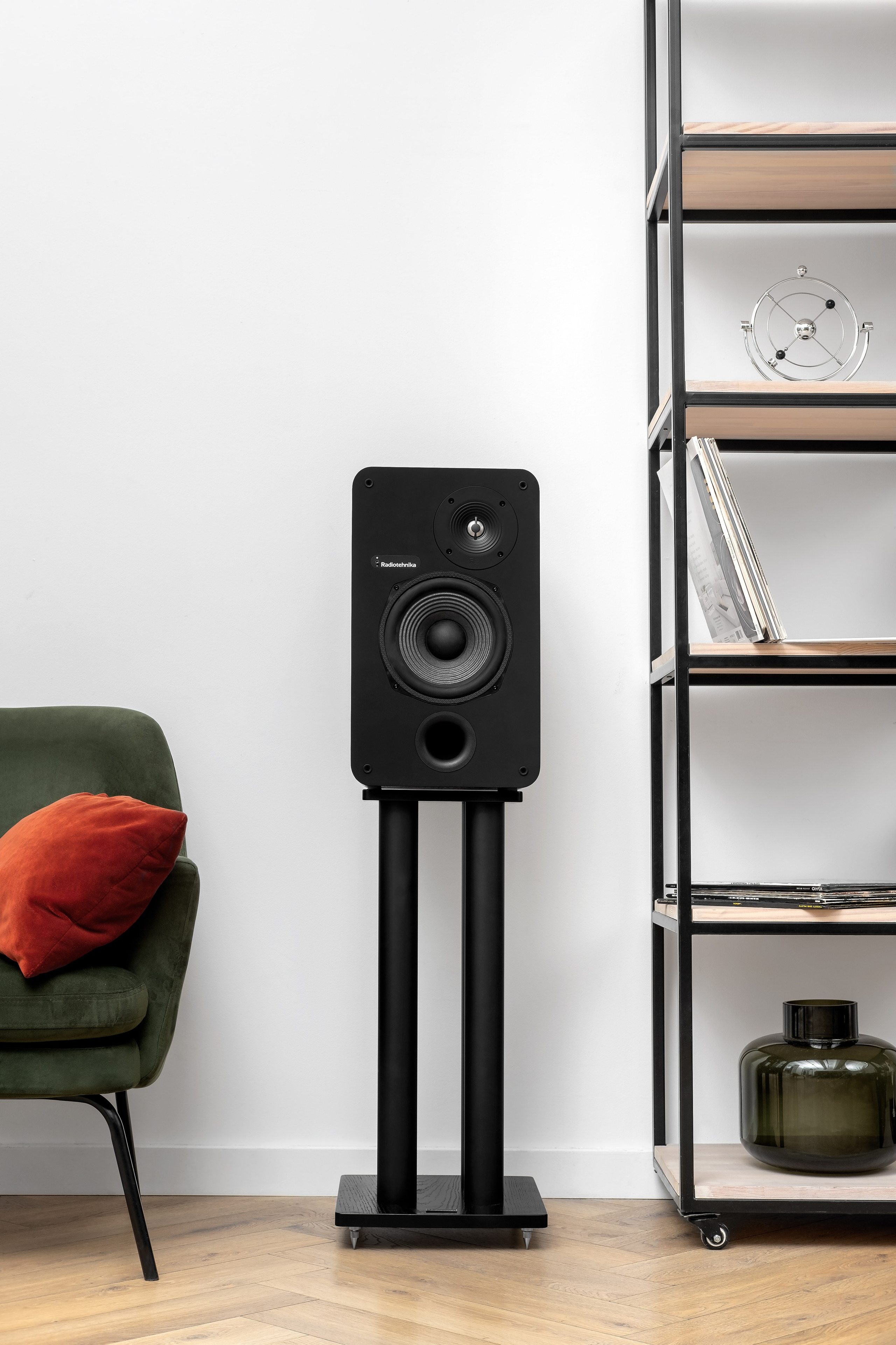 Аудиосистемы и музыкальные колонки. Сайт предметного фотографа Белоусовой Анны