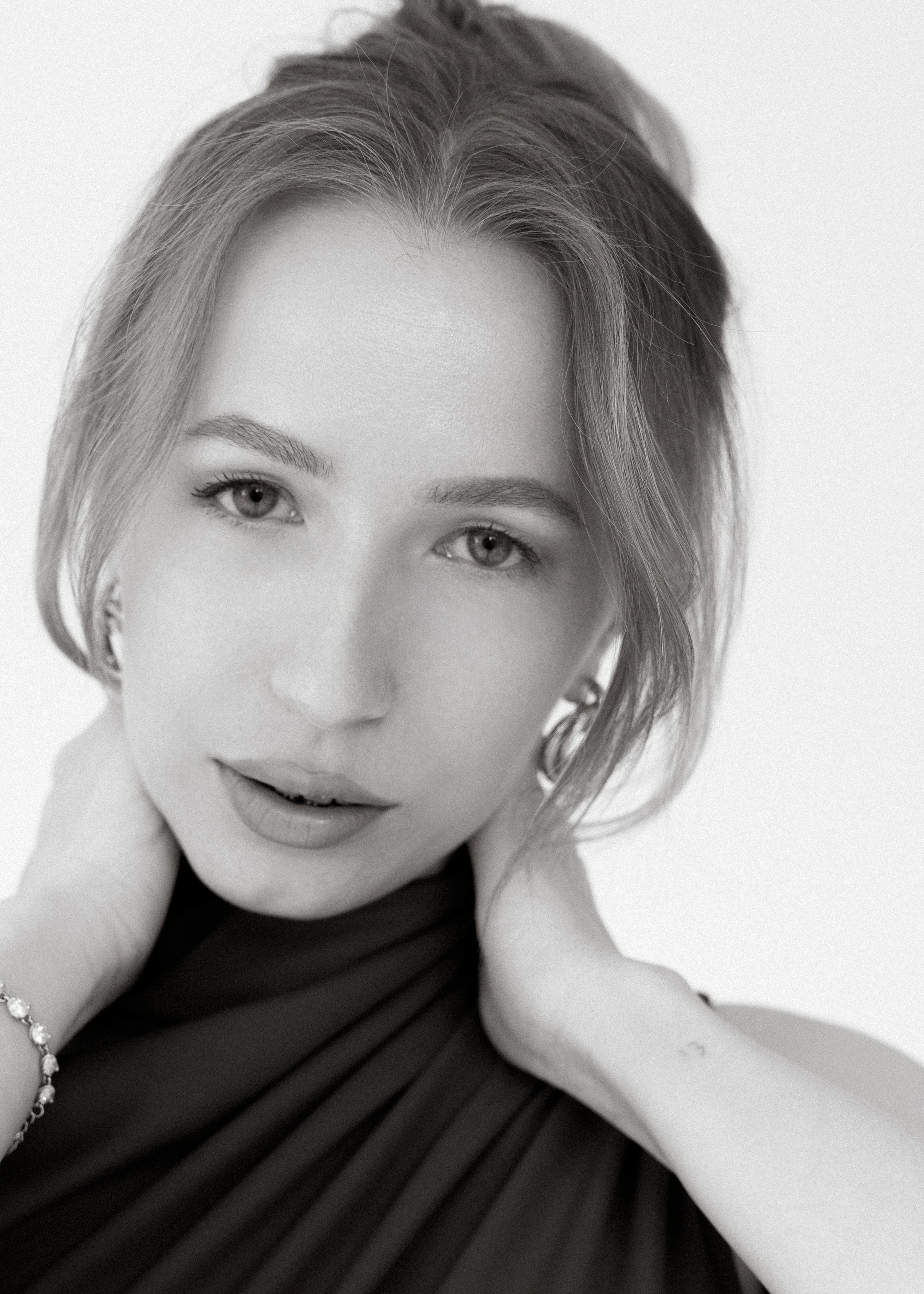 Лера. Главная