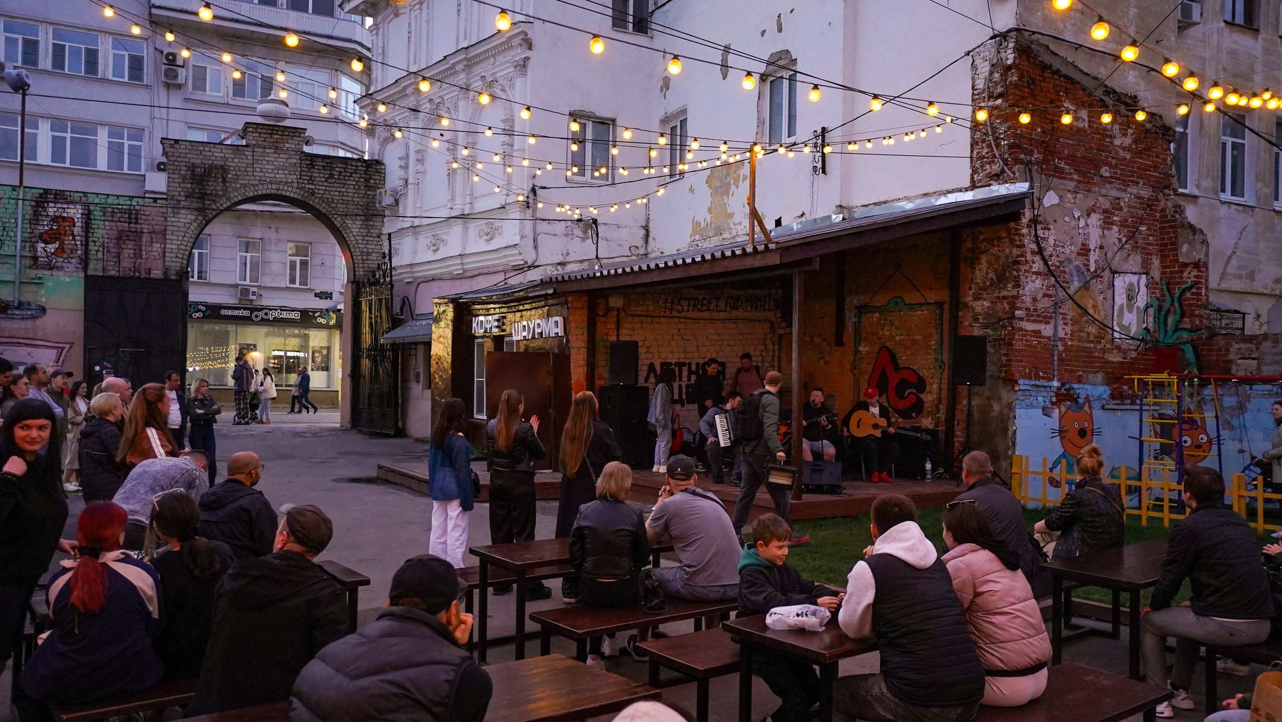 Фудмаркет. Открытие. Фотограф Надежда Жемкова. Фотосъёмка, ретушь, фотомонтаж для вас и вашего бизнеса