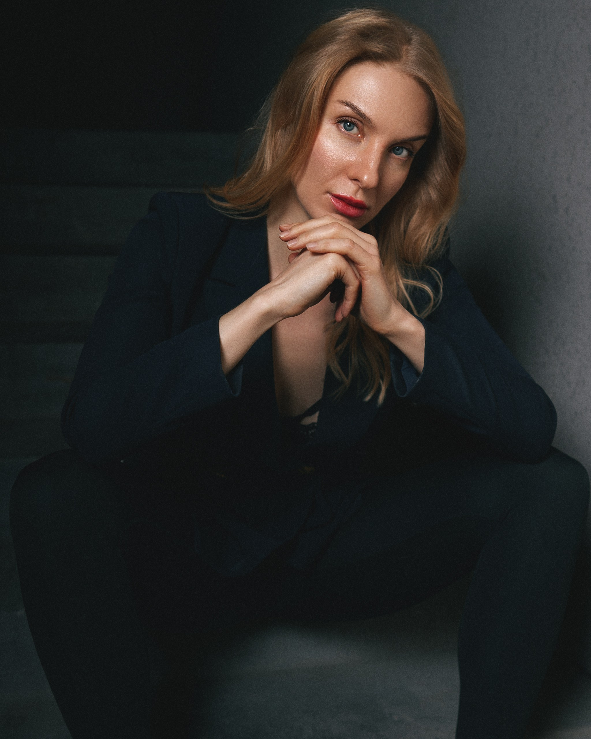 Фотосессия в подьезде). Фотограф в Москве — Евгений Мельников