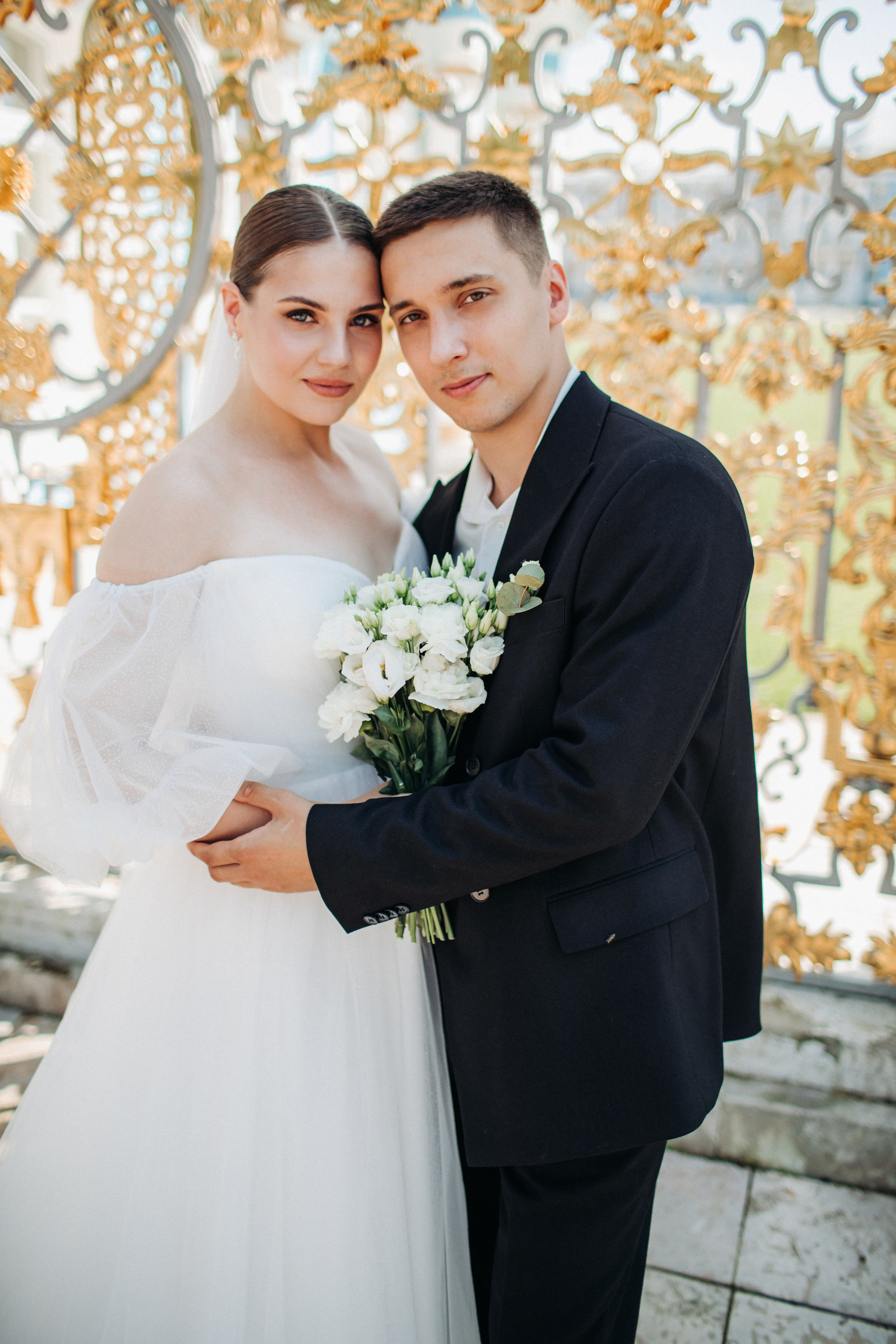 Vlad & Nadya (Saint-Petersburg, Russia). Destination wedding photographer Peter Letu