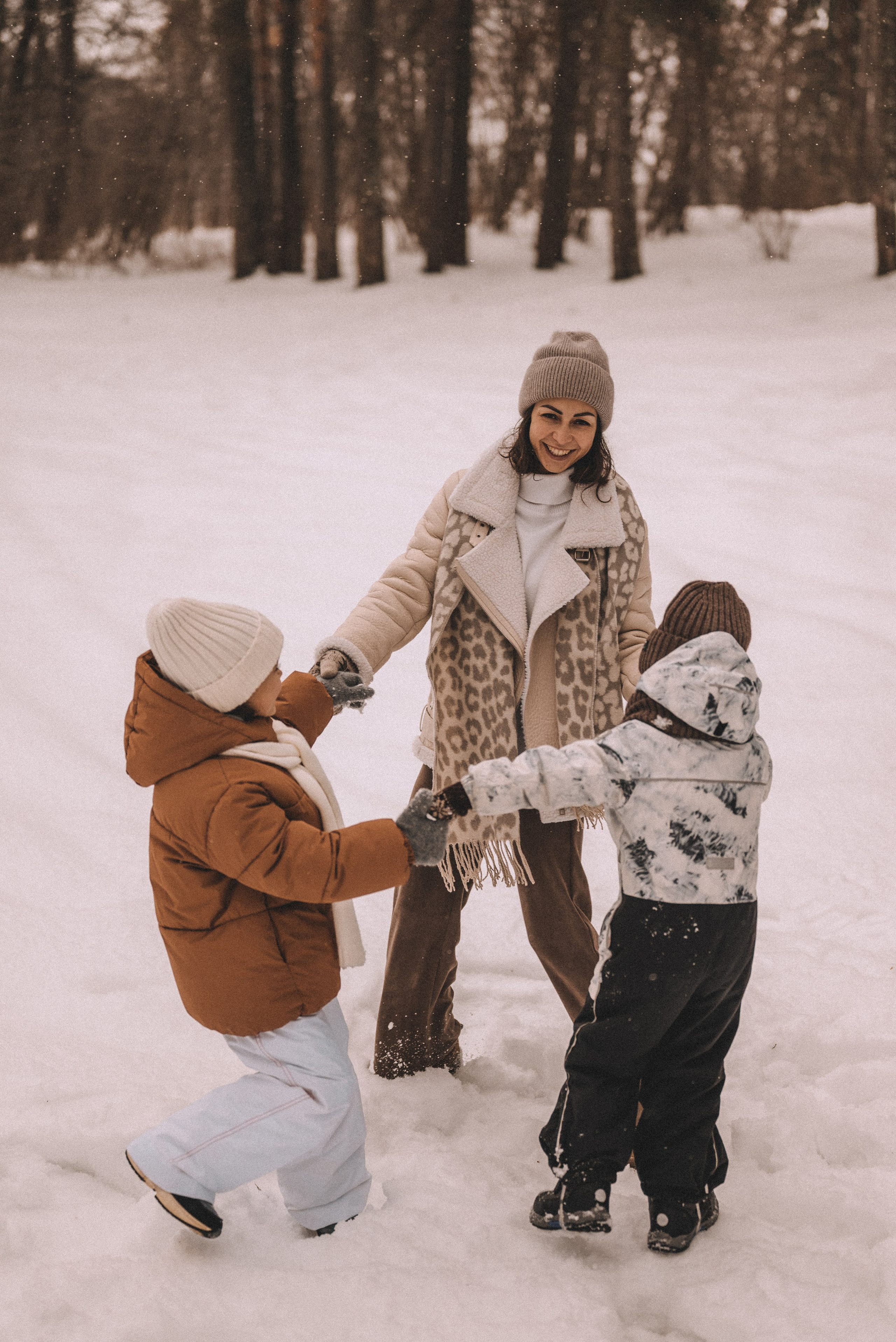 Сергей и Наталья с Ксюшей и Максимом. Фотограф Кристина Пархоменко