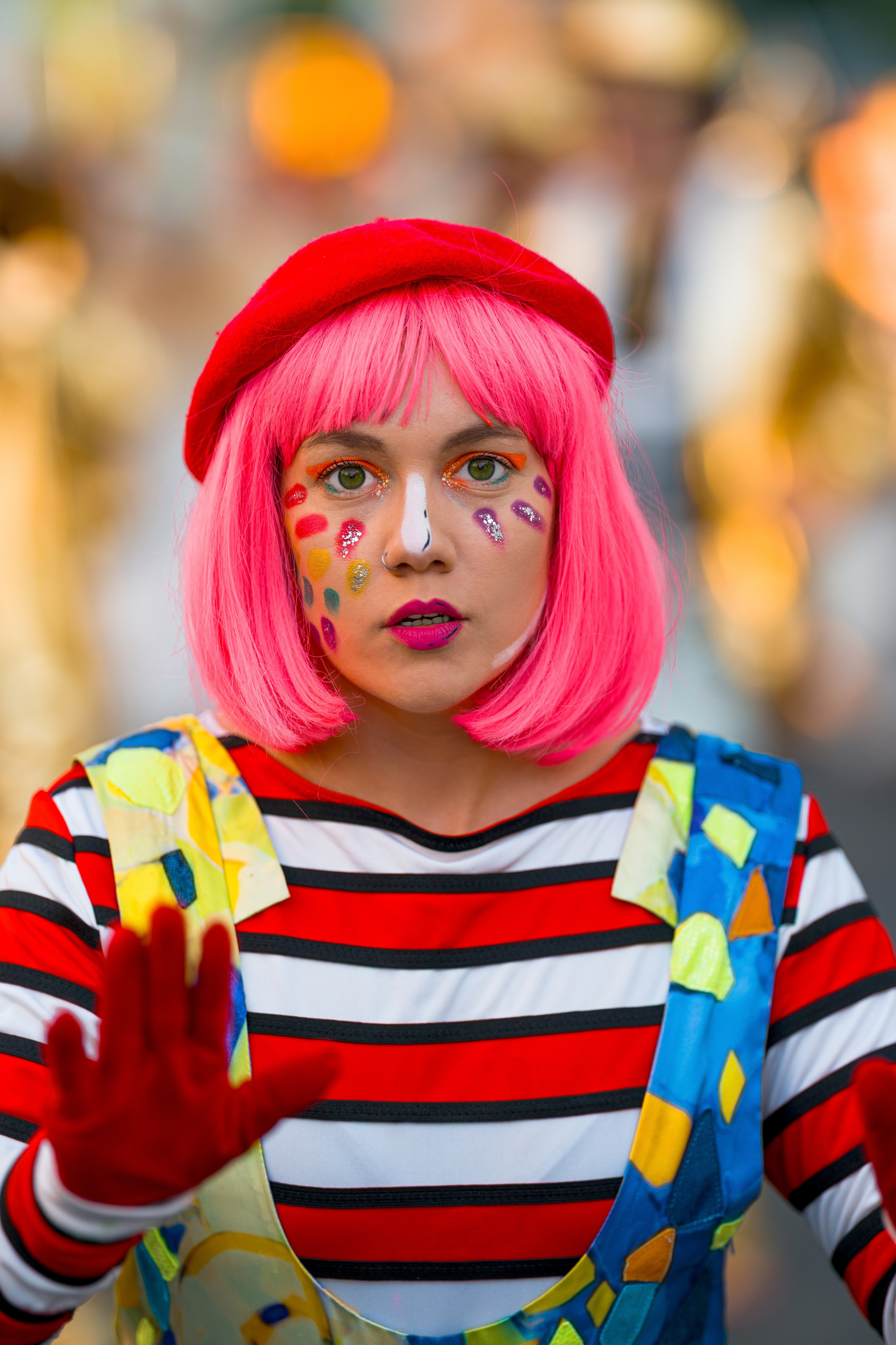 Портретная фотосессияСемейная фотосессияДетская фотосессияЛюбовная/Love-story фотосессияСвадебная фотосессияФотосессия для помолвкиПрофессиональный/деловой портретРекламная/коммерческая фотосессияФотосессия продукции (товары)Фотосессия моды (fashion)Бьюти-съемка (красота, макро-детали лица)Фотосессия lifestyle (повседневная жизнь, атмосфера)Фотосессия в полёте/авиационная (иногда отдельно как аэросъемка)Пейзажная/ландшафтная фотосессияАрхитектурная фотосессияАнфас/студийная фотосессияНю-фотосессия (с оговорками об этике и согласии)Фотосессия для артистов/музыкантовФотосессия для блогеров и инфлюенсеровФотосессия в стиле ретро/винтажЭко- и концептуальная съемка (арт-иллюстративная)Фотосессия для мероприятий (часто как репортажная)Aerial/дрон-съемка (в сочетании с портретной или пейзажной частью)Инфографическая/презентационная фотосессия (для презентаций и каталогов)