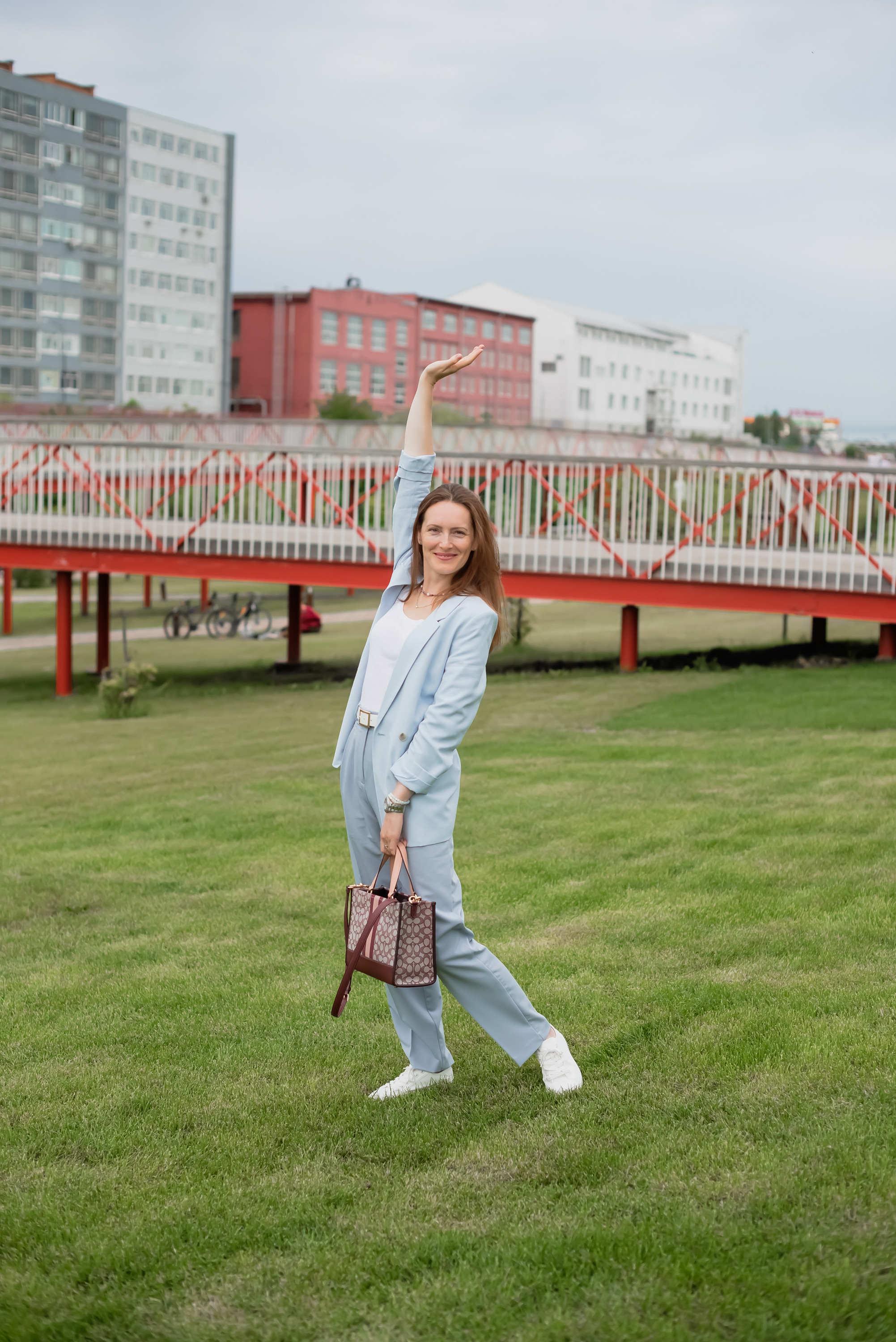 Евгения и Ольга на набережной. Фотограф Тула творческие фотосессии недорого Ольга Ромашина