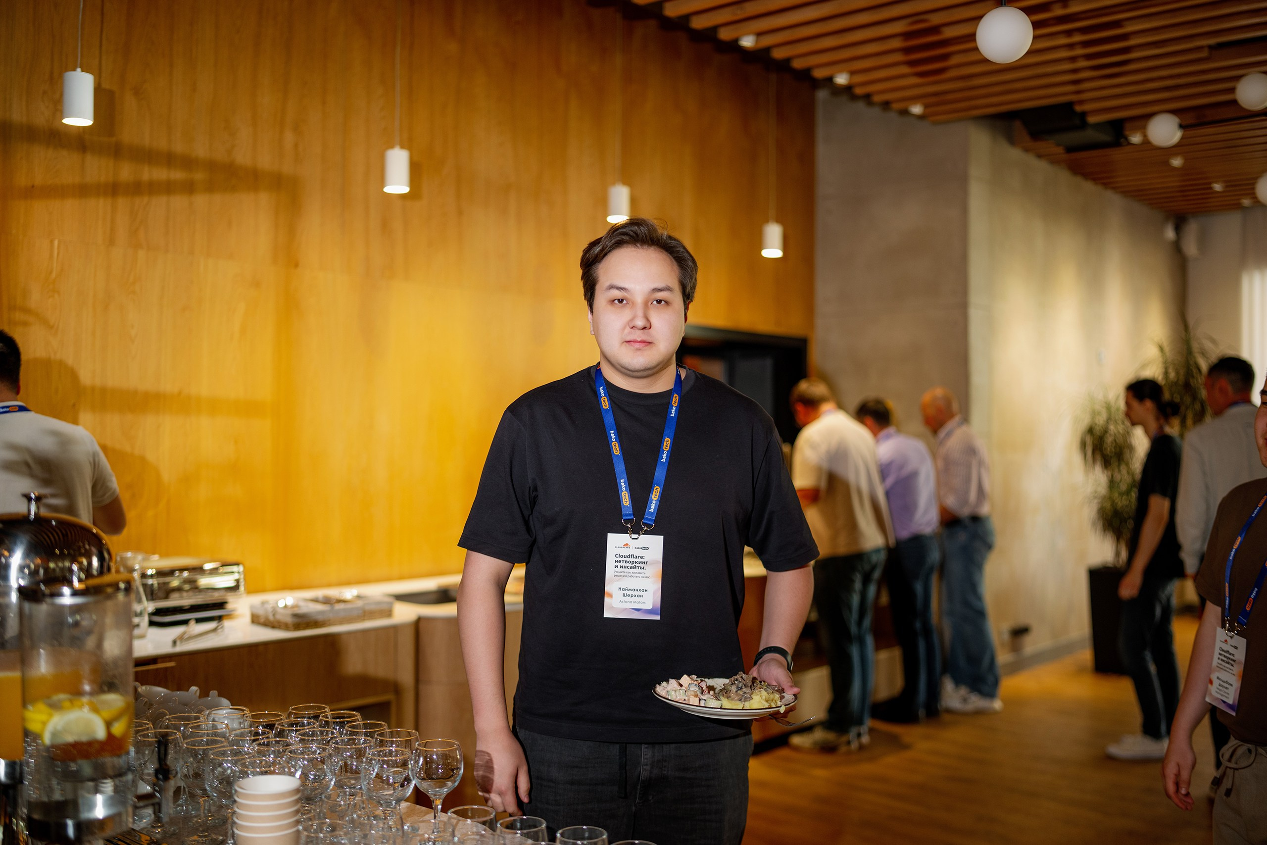 Конференция/Игра в тенис — BakoTech&Cloudfire. Фотограф в Алматы — Алексей Коньков | Репортаж, свадьбы, портреты