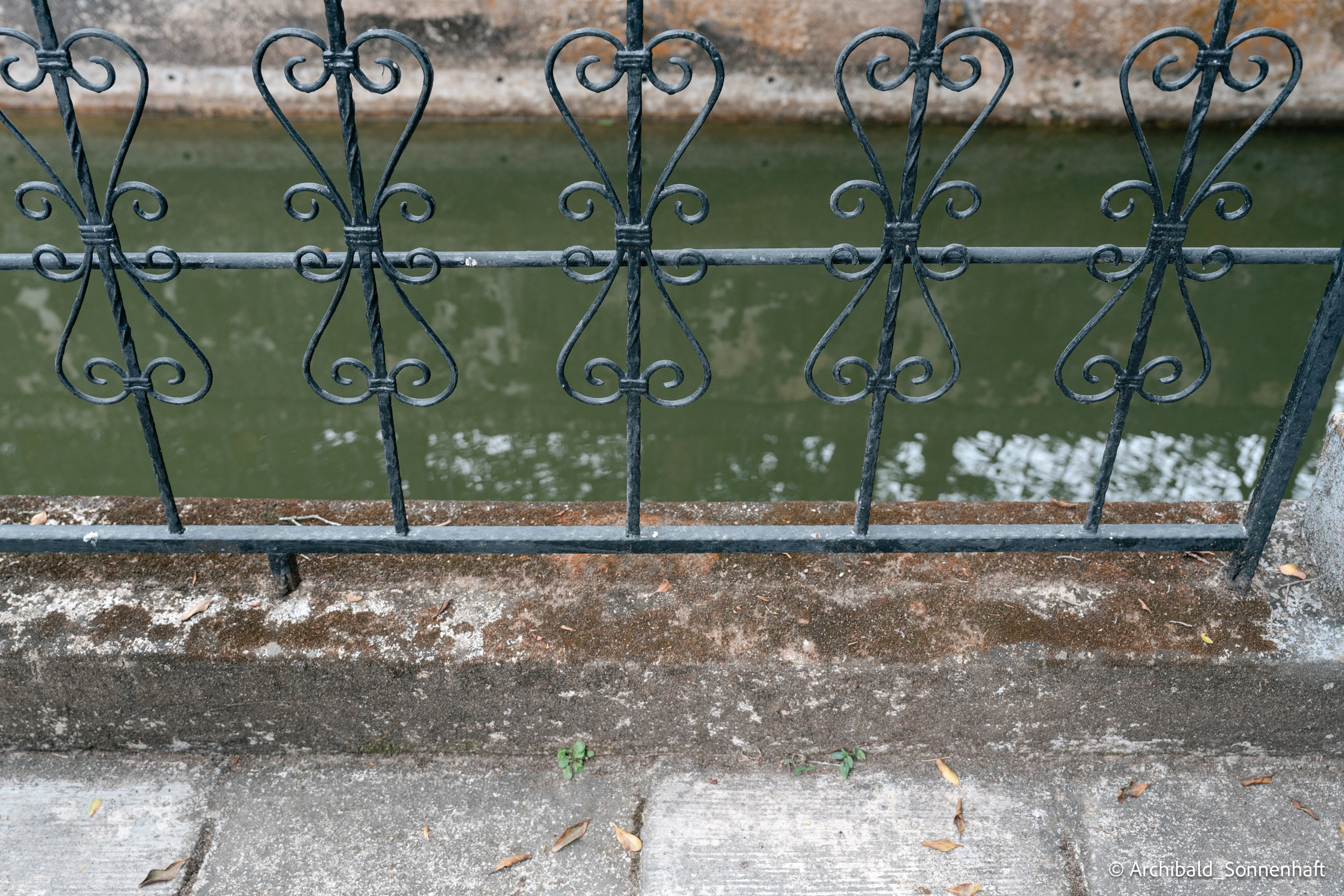 Diaolou in Kaiping. Photographer in Guangzhou, China. Archibald Sonnenhaft