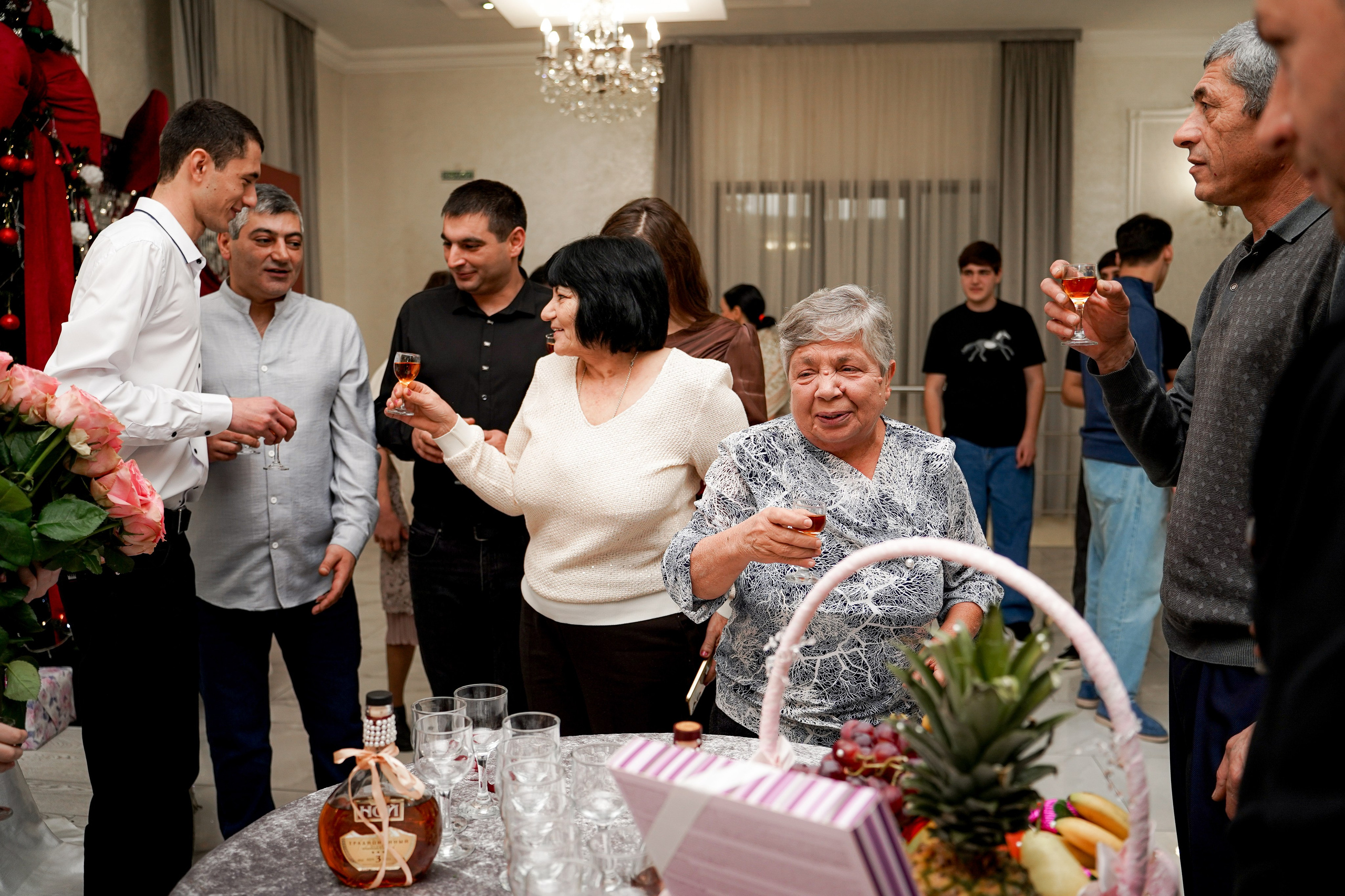 Сватовство. Свадебный фотограф в Ростове-на-Дону. Таинство Крещения и Венчания, семейные фотосессии. Алёна Чёботова