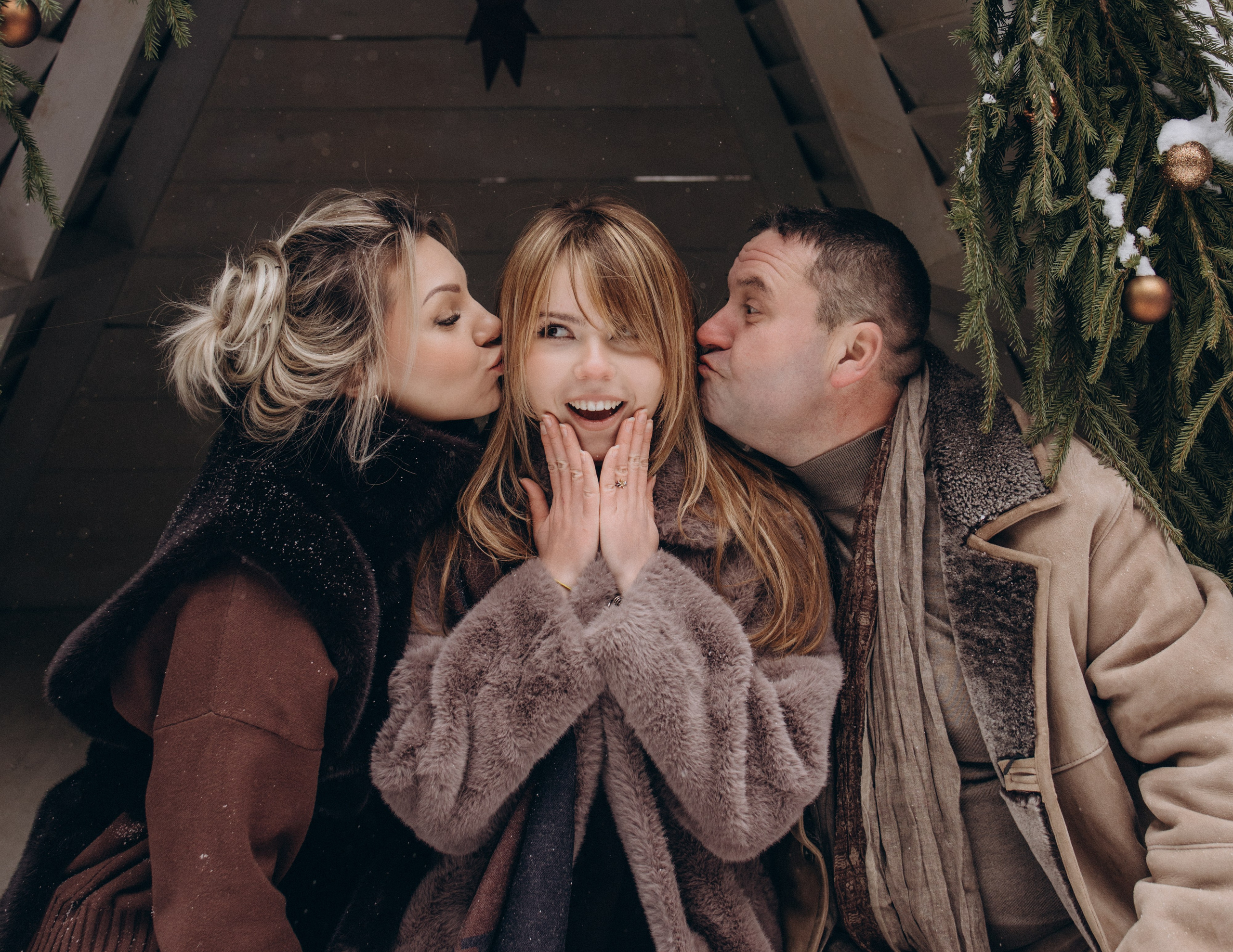 Кристина, Слава, Злата