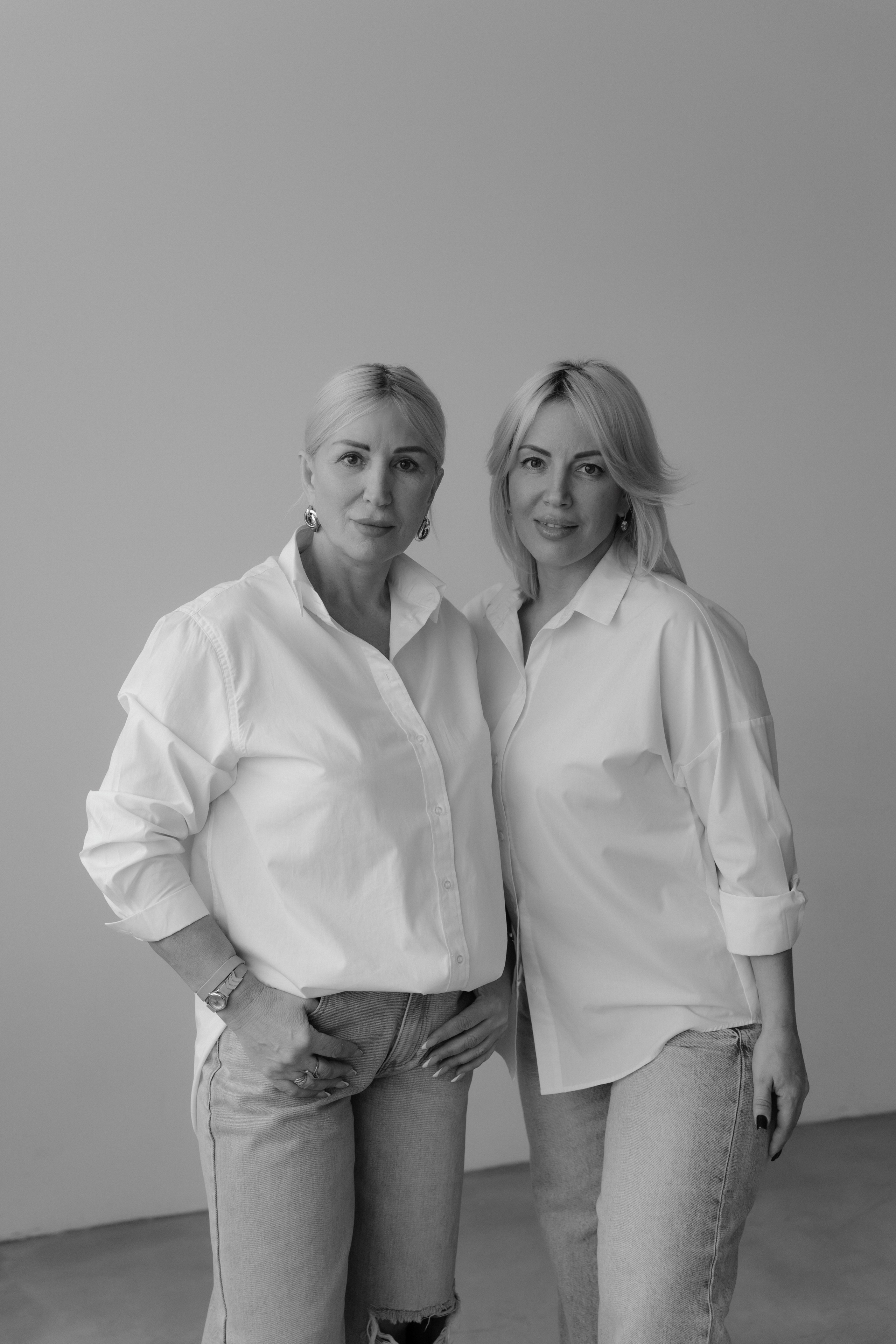 Семейная. Четыре поколения. Фотограф в Новосибирске. Ефимова Анастасия