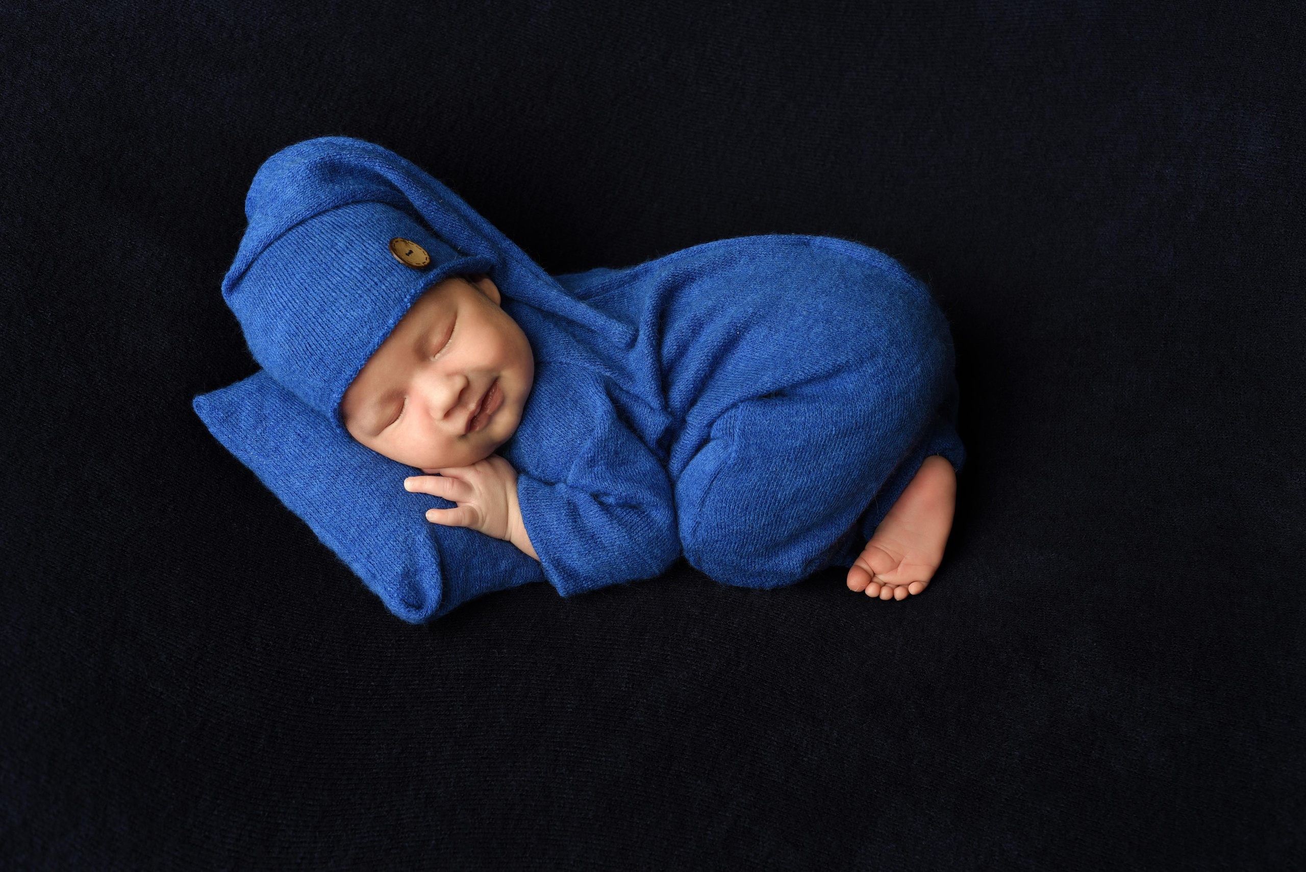 Артем. Главная