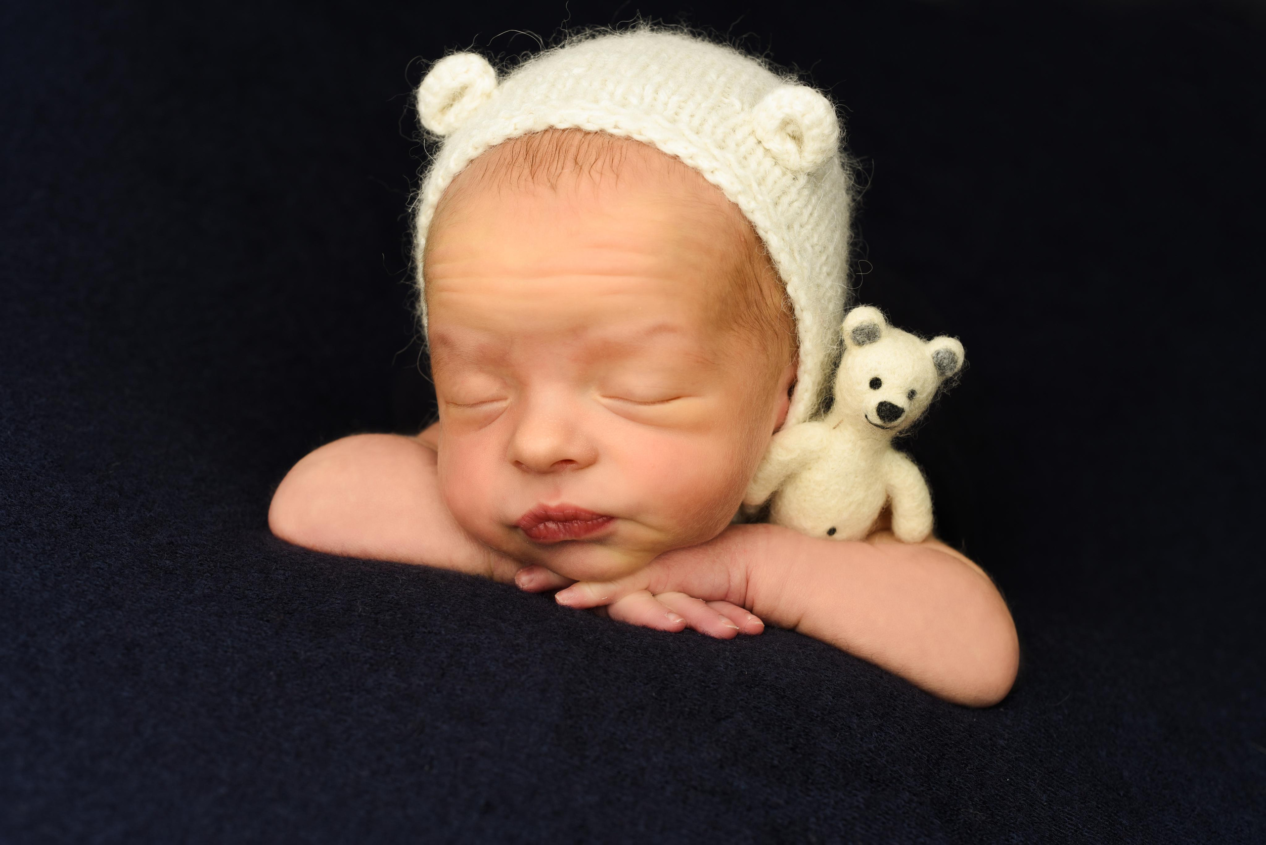 Саша. Главная