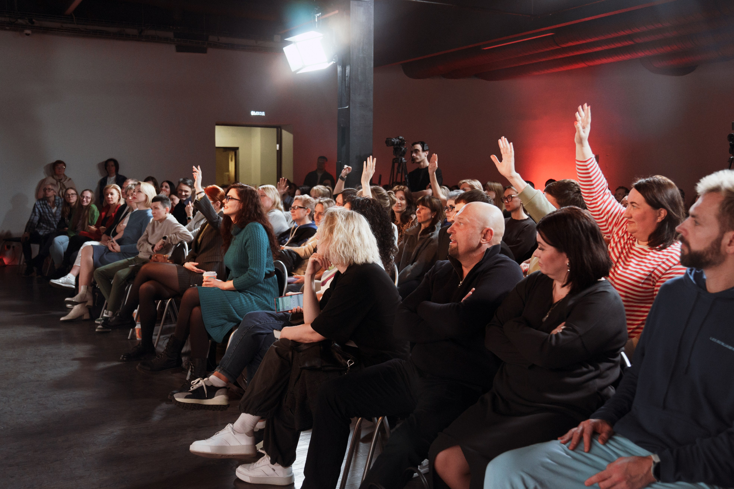 Спикер TEDX / Автор трансформационной игры (Путь Героя). Свадебный фотограф в Москве Кристина Чехова