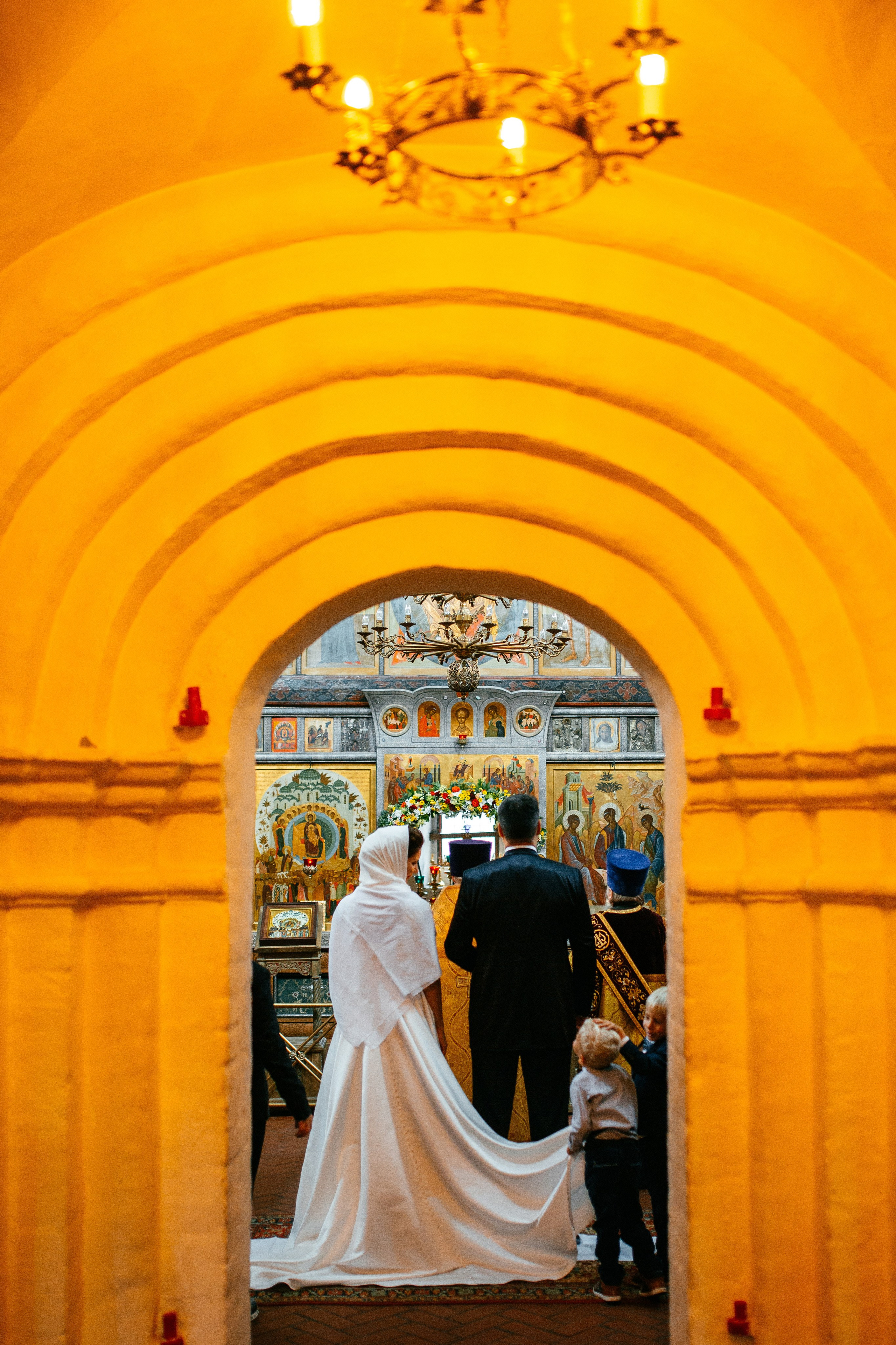 Фотограф на венчание в Москве, заказать услуги фотосъёмки — Цены и стоимость услуг профессионального фотографа на фотосъёмку венчания