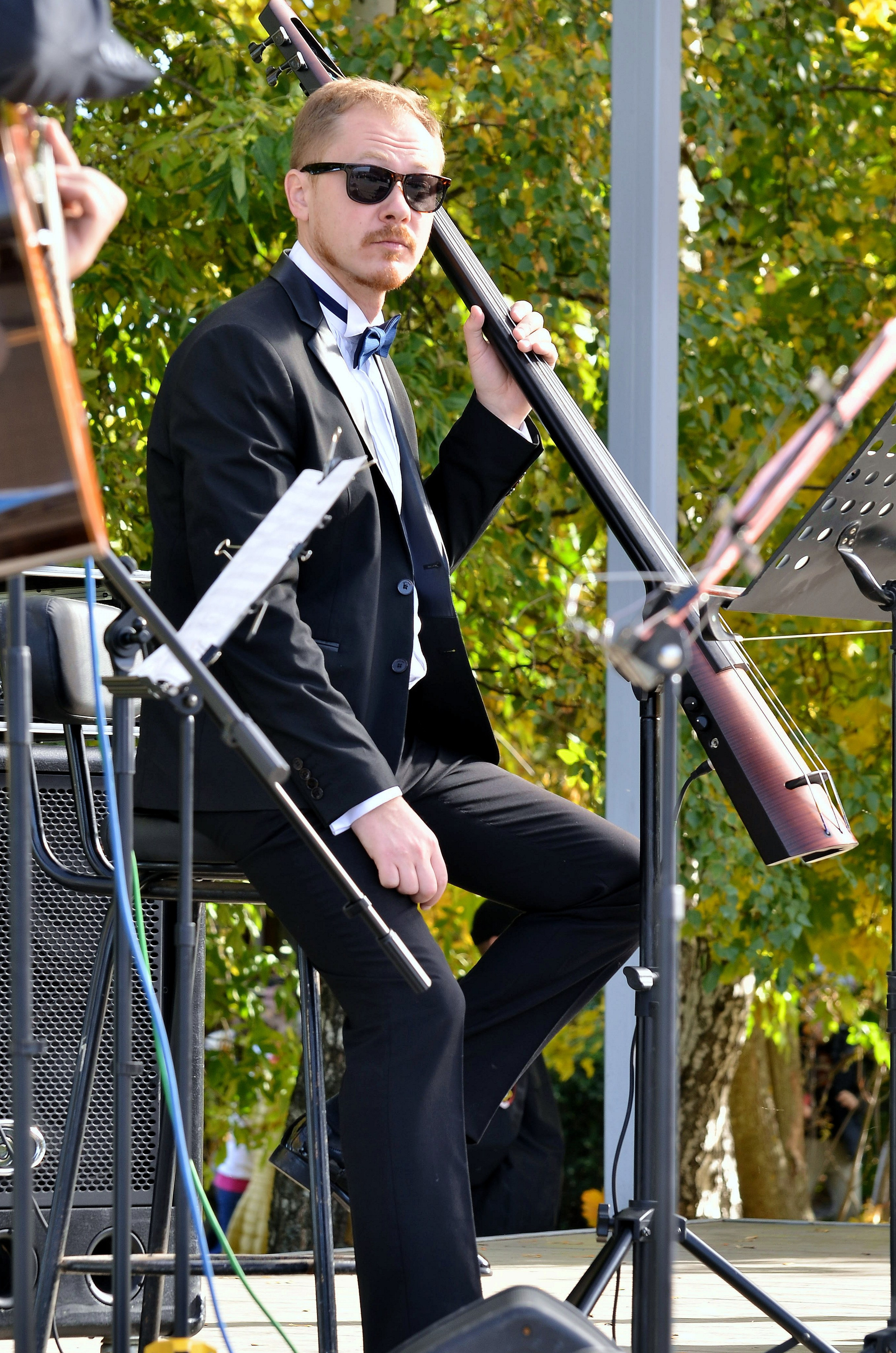 Евгений Дятлов. ФОТОГРАФ ВАШИХ МЕРОПРИЯТИЙ РЯЗАНЬ СЕРГЕЙ КЛЮЕВ Концертная фотография близка к репортажу и портретной съемке