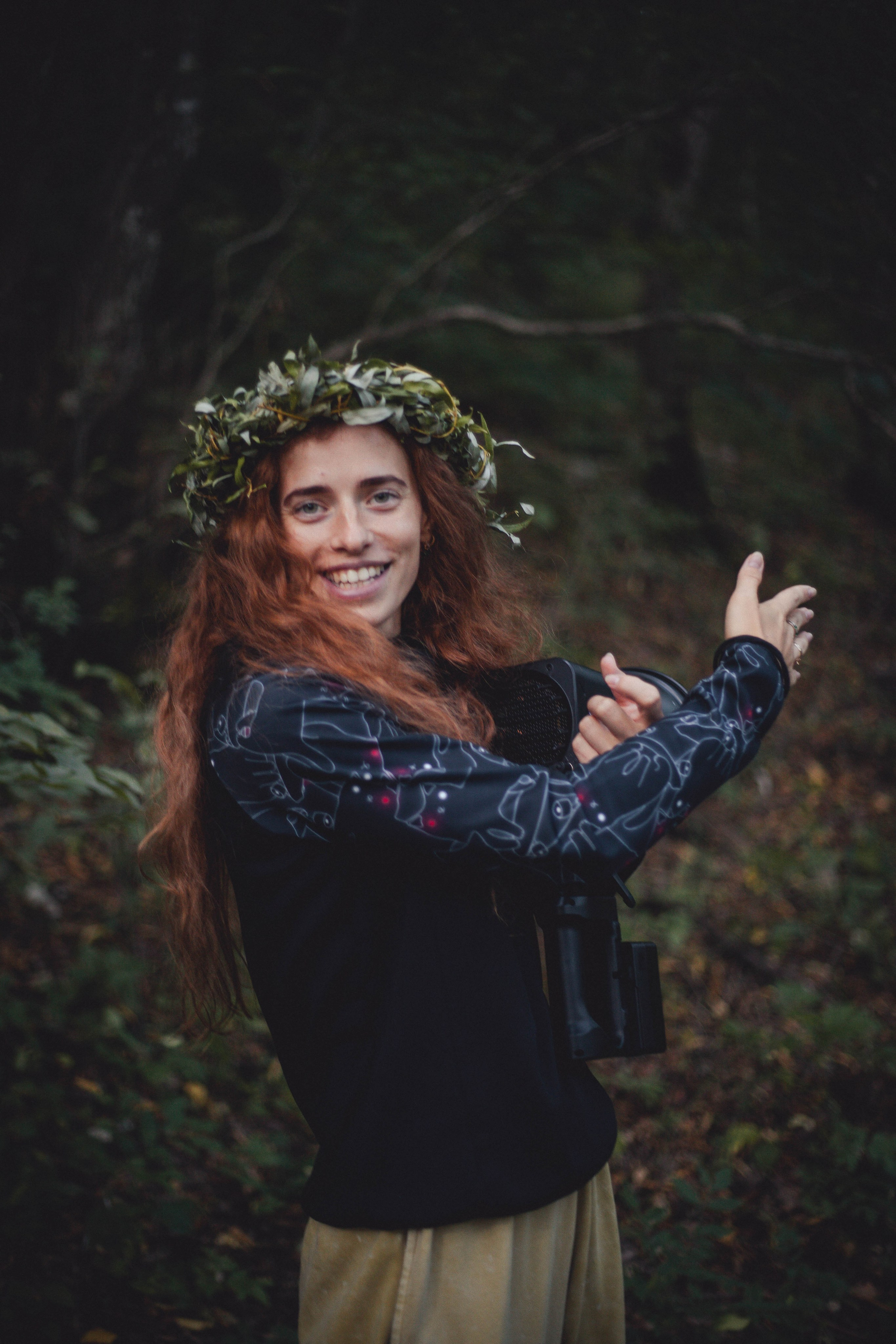 Клип. Уличный фотограф Города N