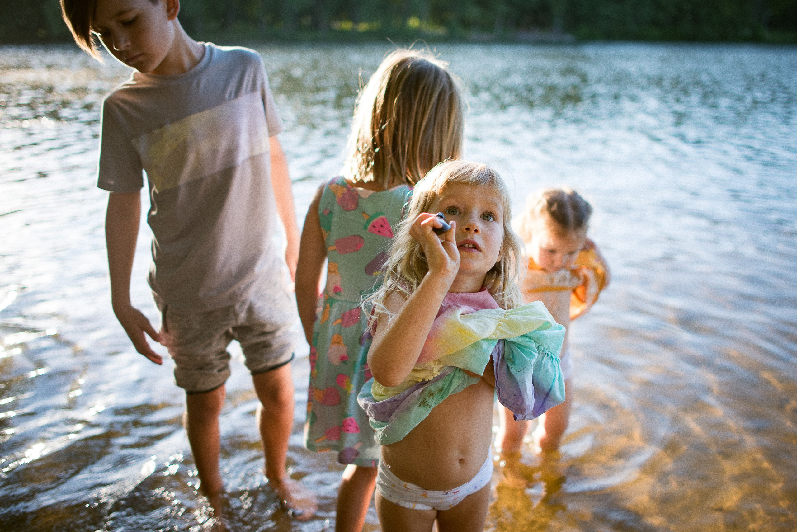 Park Family Walk. Documentary family photography in Barcelona and beyond