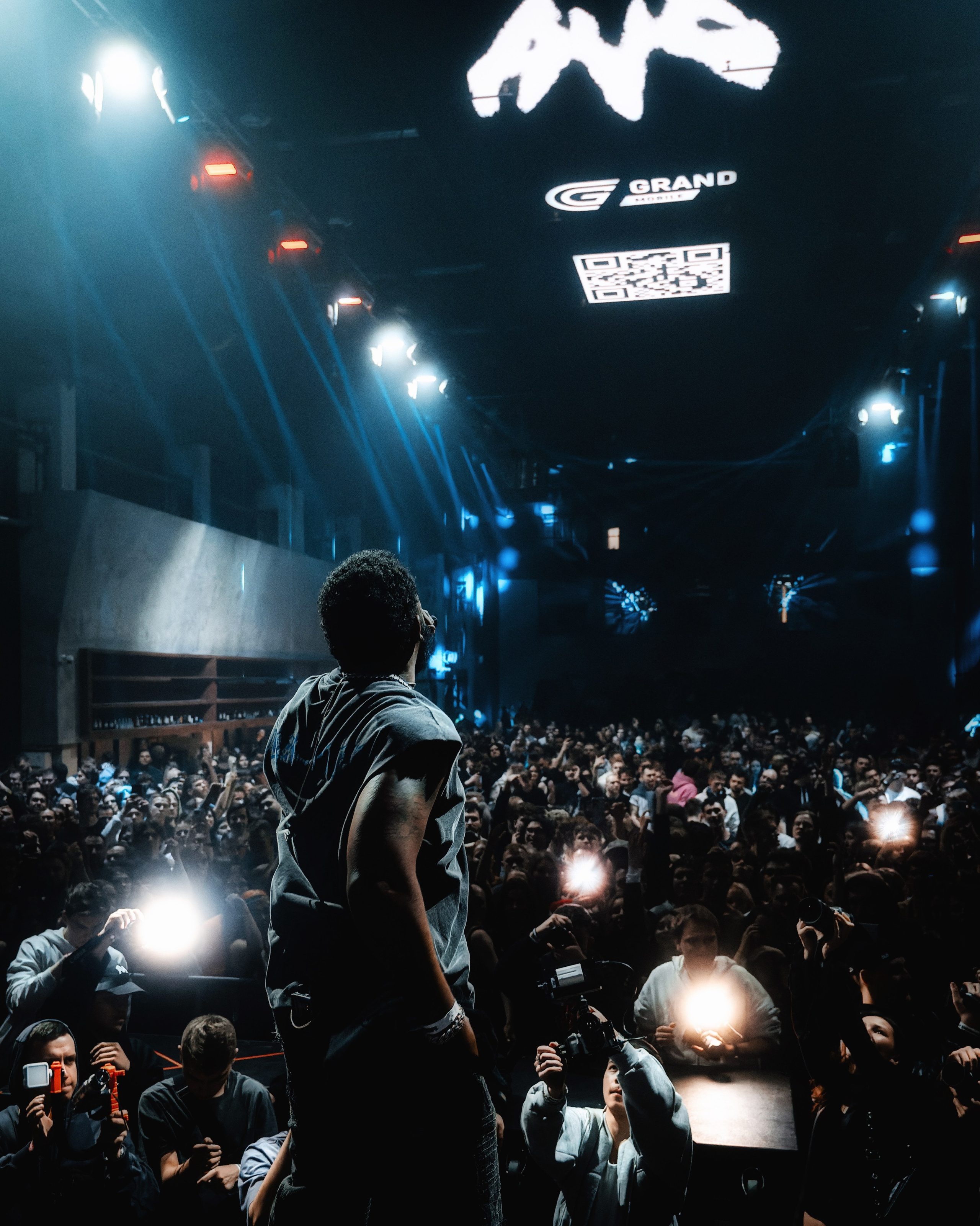 AVG x Desiigner в Tau 21.02.2025. Репортажный фотограф и видеограф в Москве