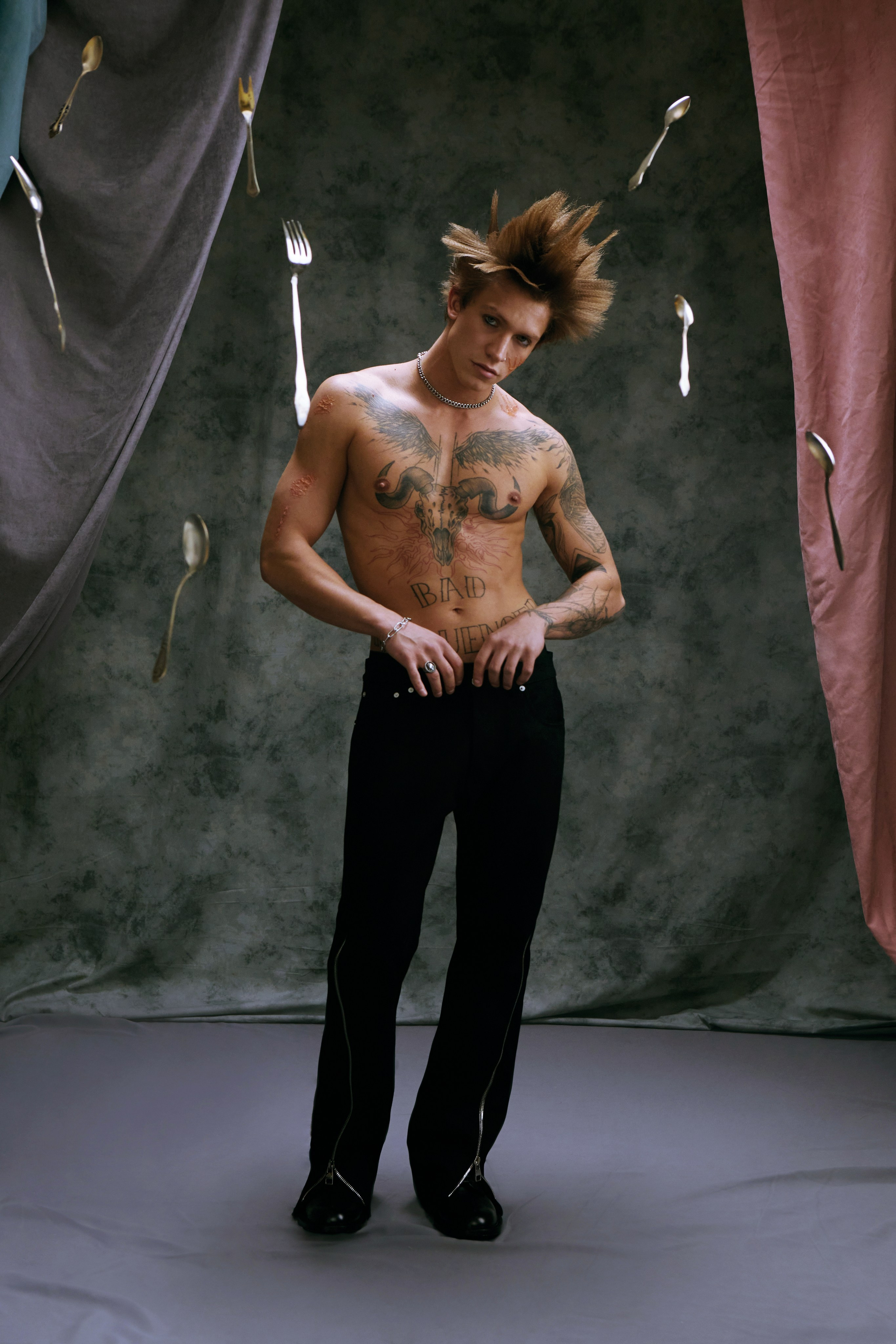 Badlon magazine: Hypnosis. WORKS