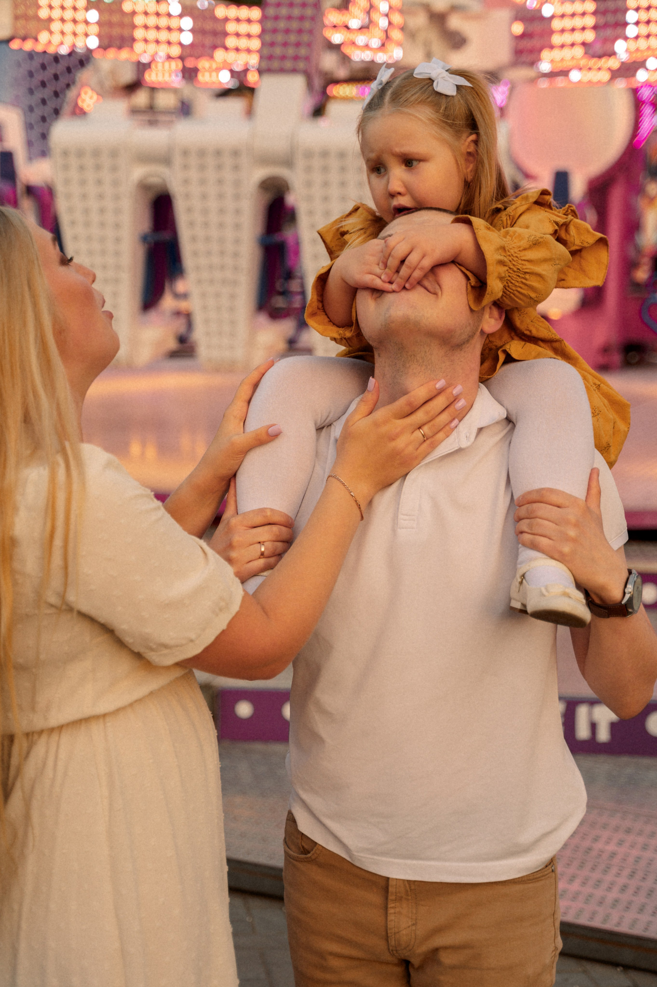 Семейная прогулочная фотосессия. Свадебный и семейный фотограф в Чебоксарах Ирина Левнер