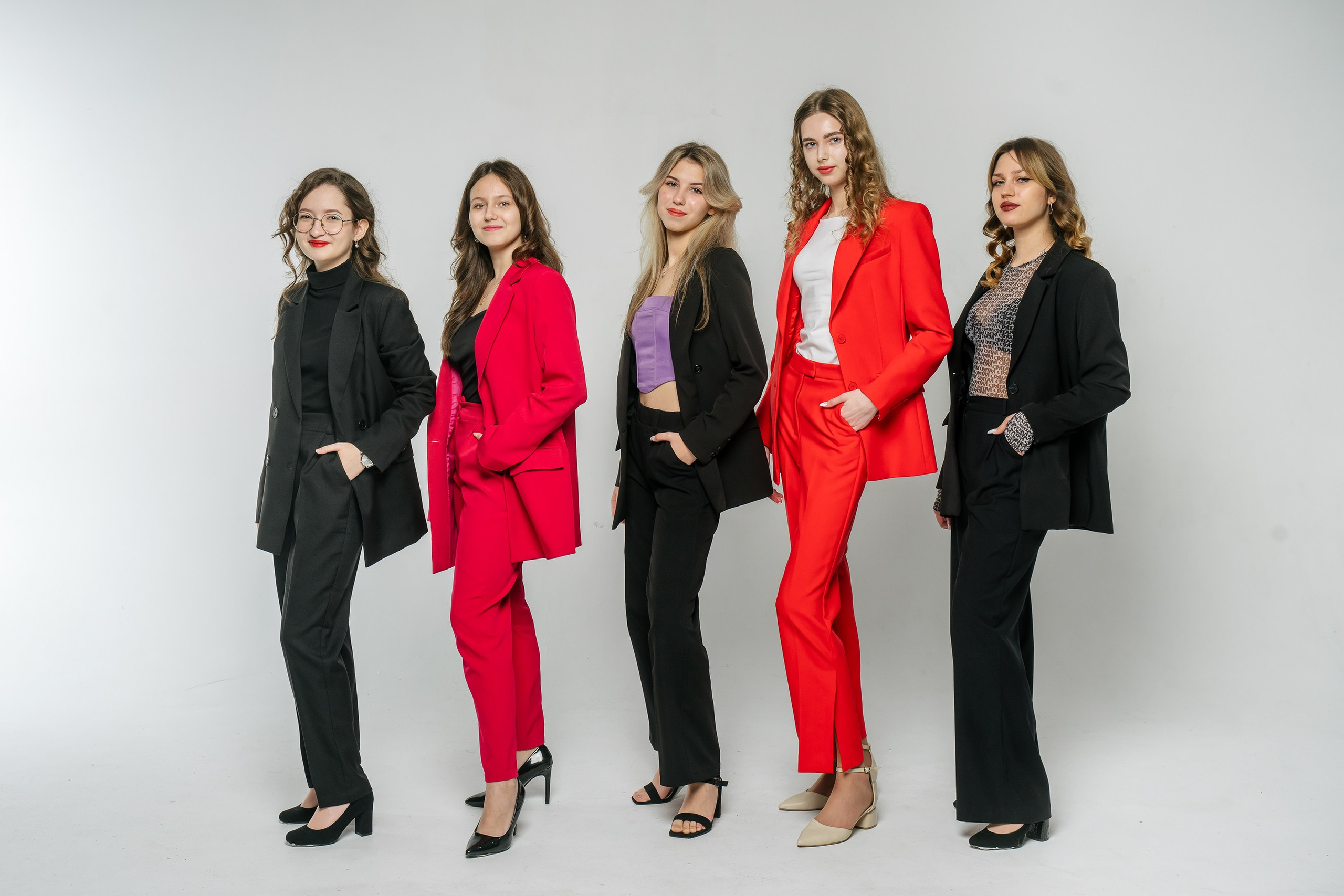 4. Выпускные альбомы, школьные фотосессии в городе Новороссийске