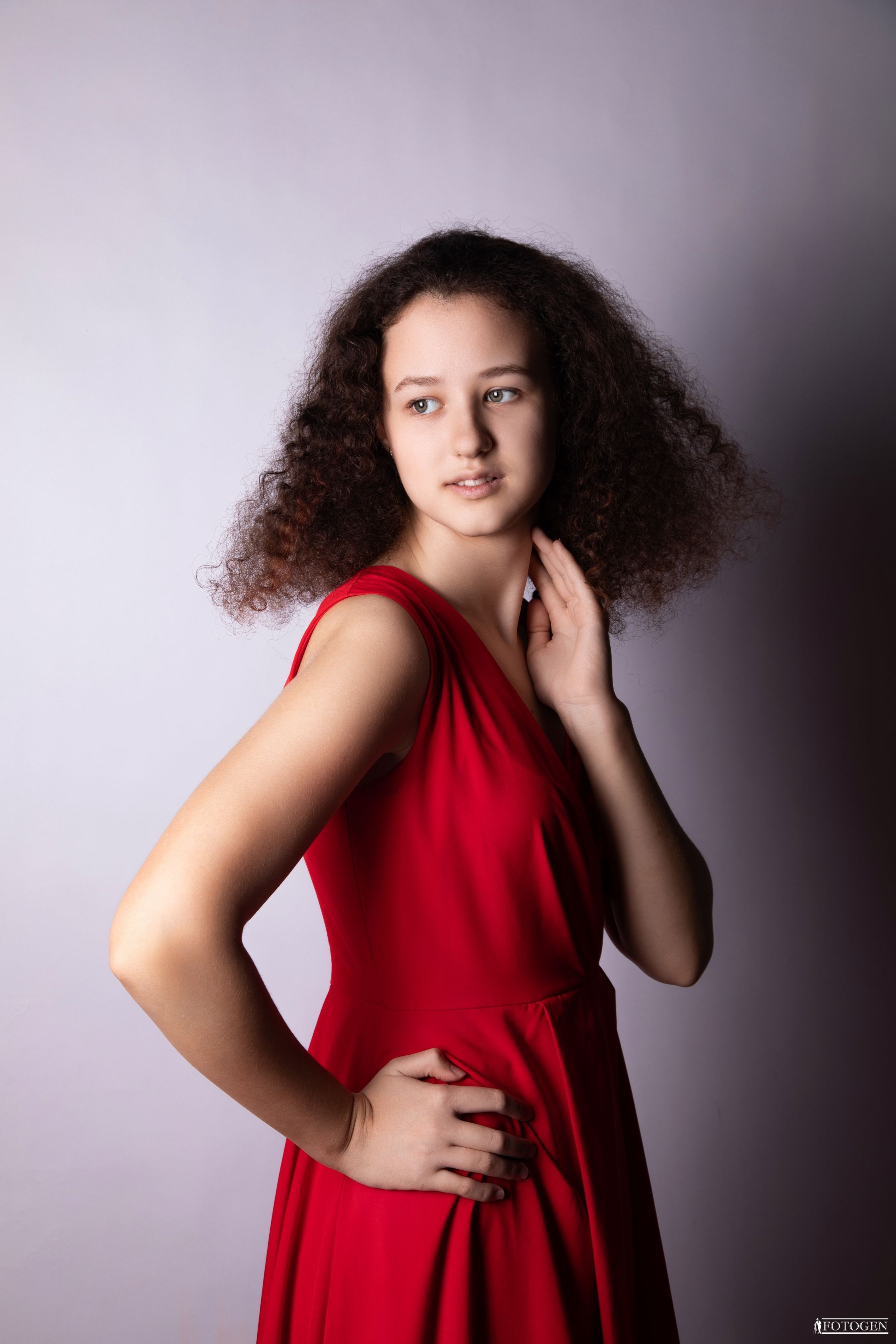 Фотосессия Девочек до 14 лет в Интерьере — Fotogen. Интерьерная фотостудия FOTOGEN г. Краснодар