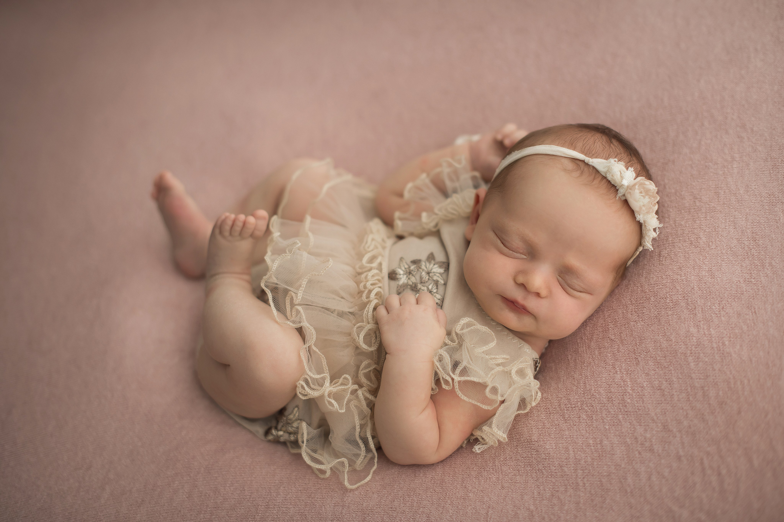 Новорожденные малыши владивосток. Детский и семейный фотограф Елена Новоселова в г. Владивосток