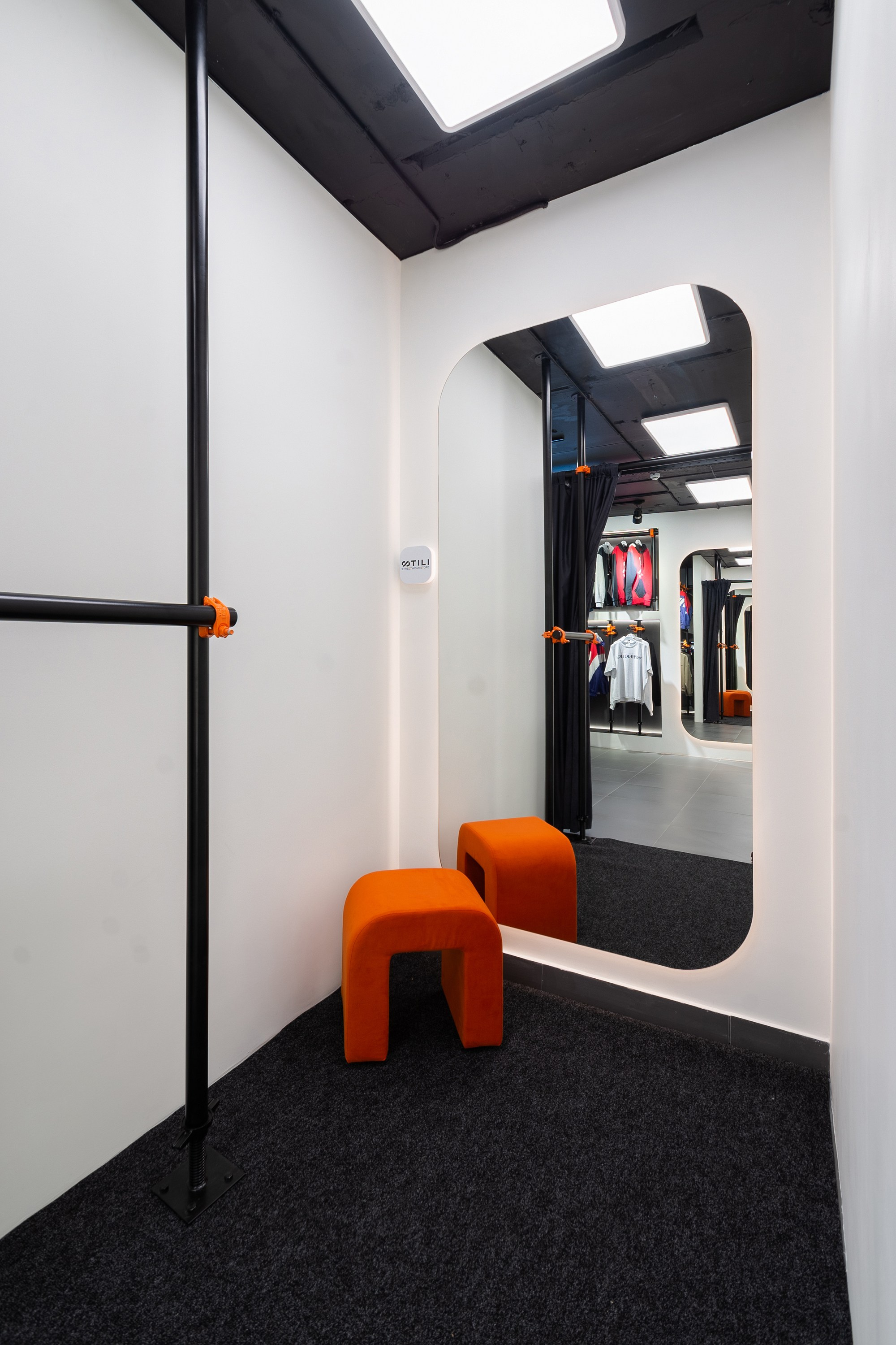 STILI магазин спортивной одежды. Фотограф Сергей Сергеев