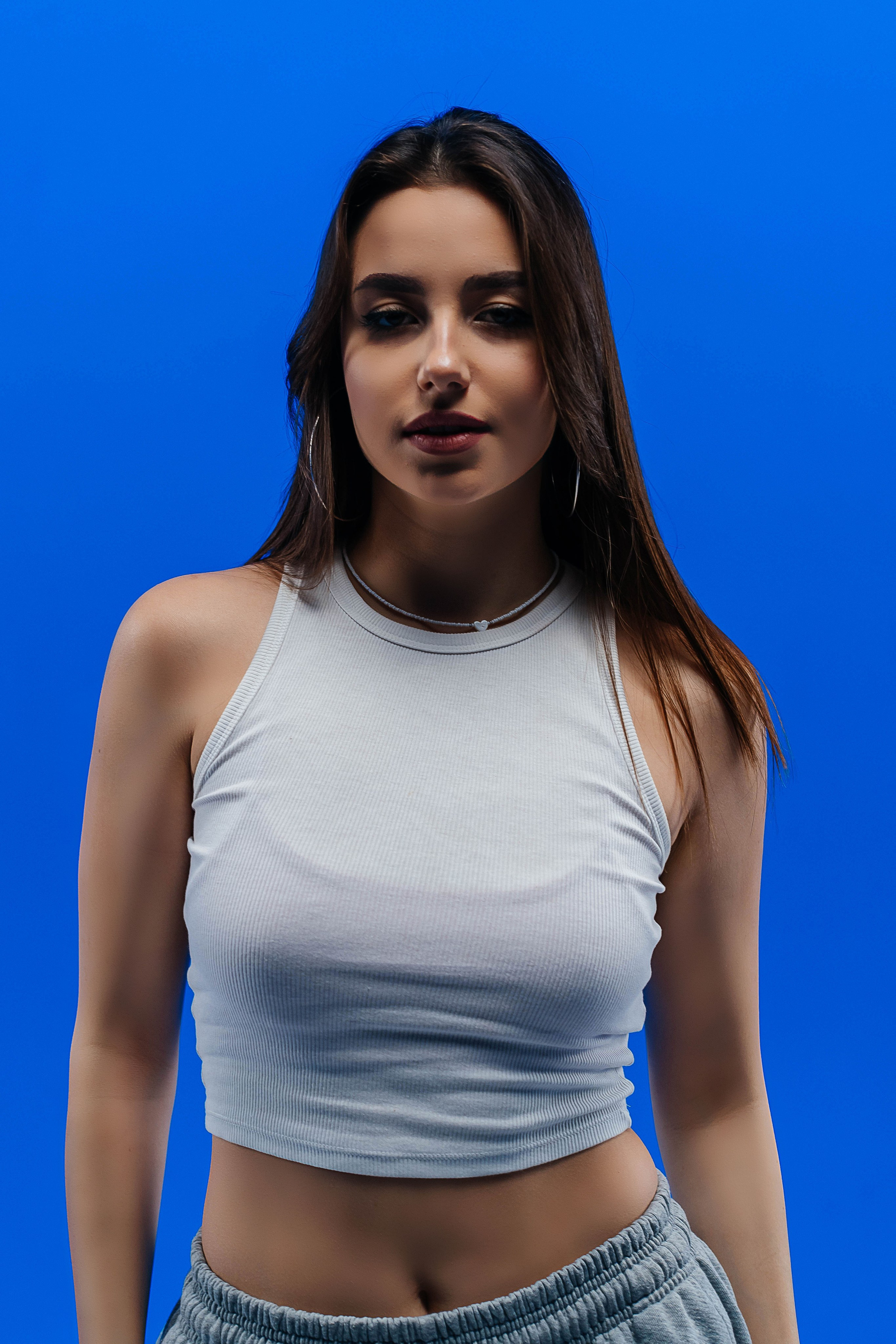 Студийный минимализм. Виктория Алпеева — фотограф по любви