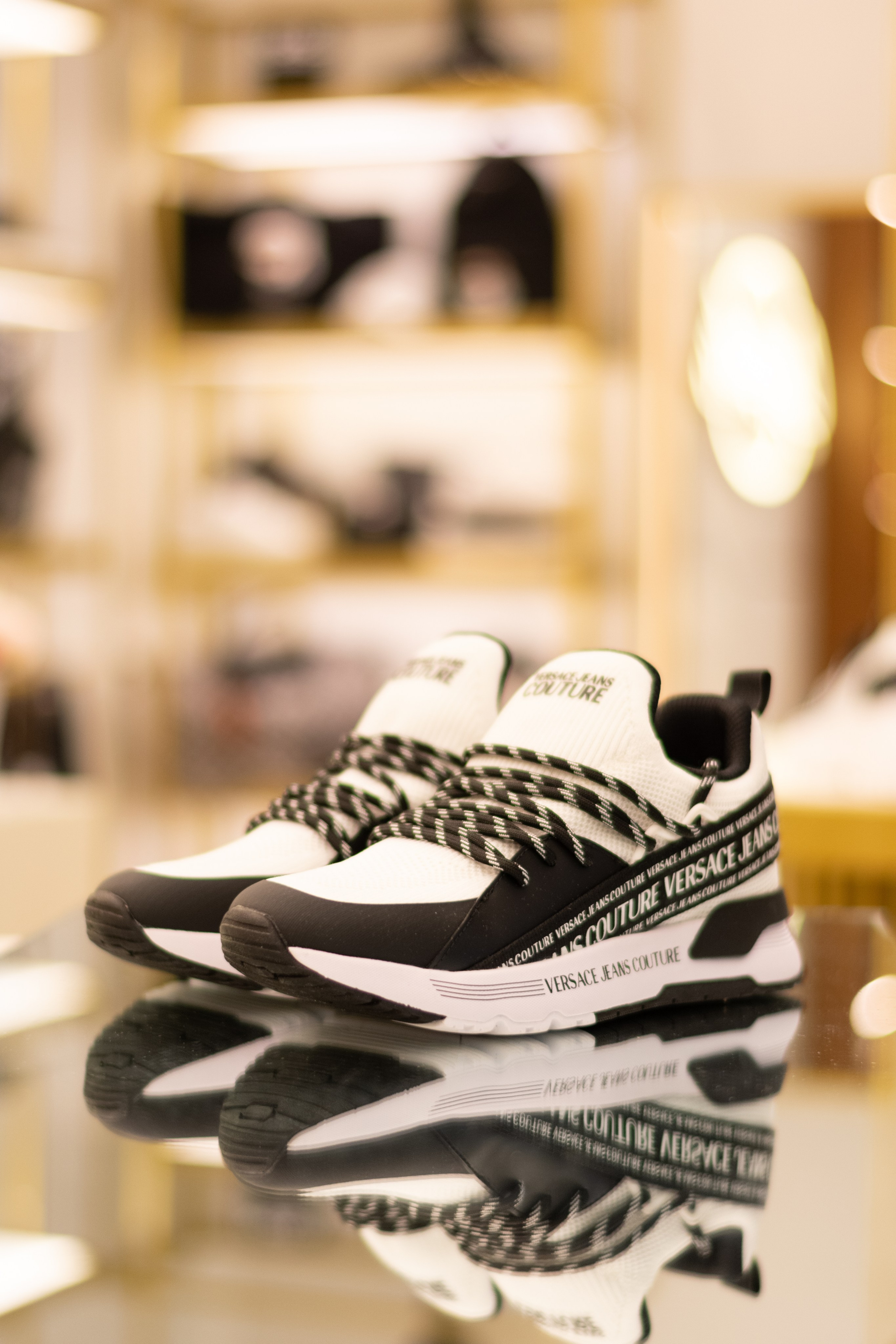 Для организаций. Предметная фотосессия для обувного магазина Capsula. Фотограф/видеограф Богдан Голованов