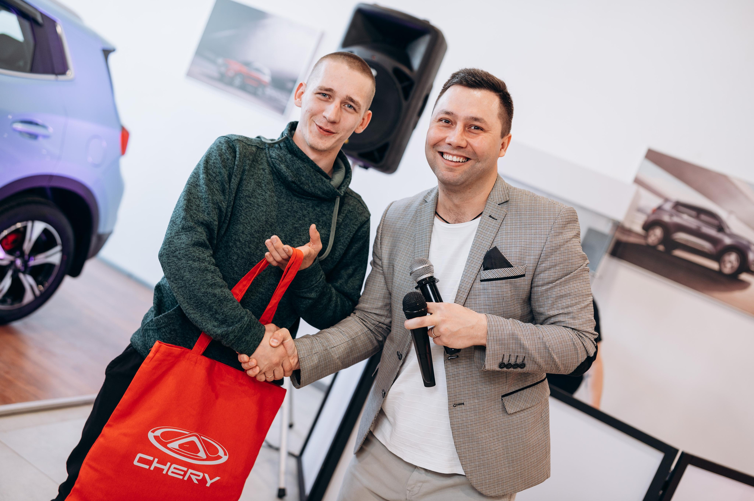 Автосалон, день открытых дверей. Фотограф в Новосибирске