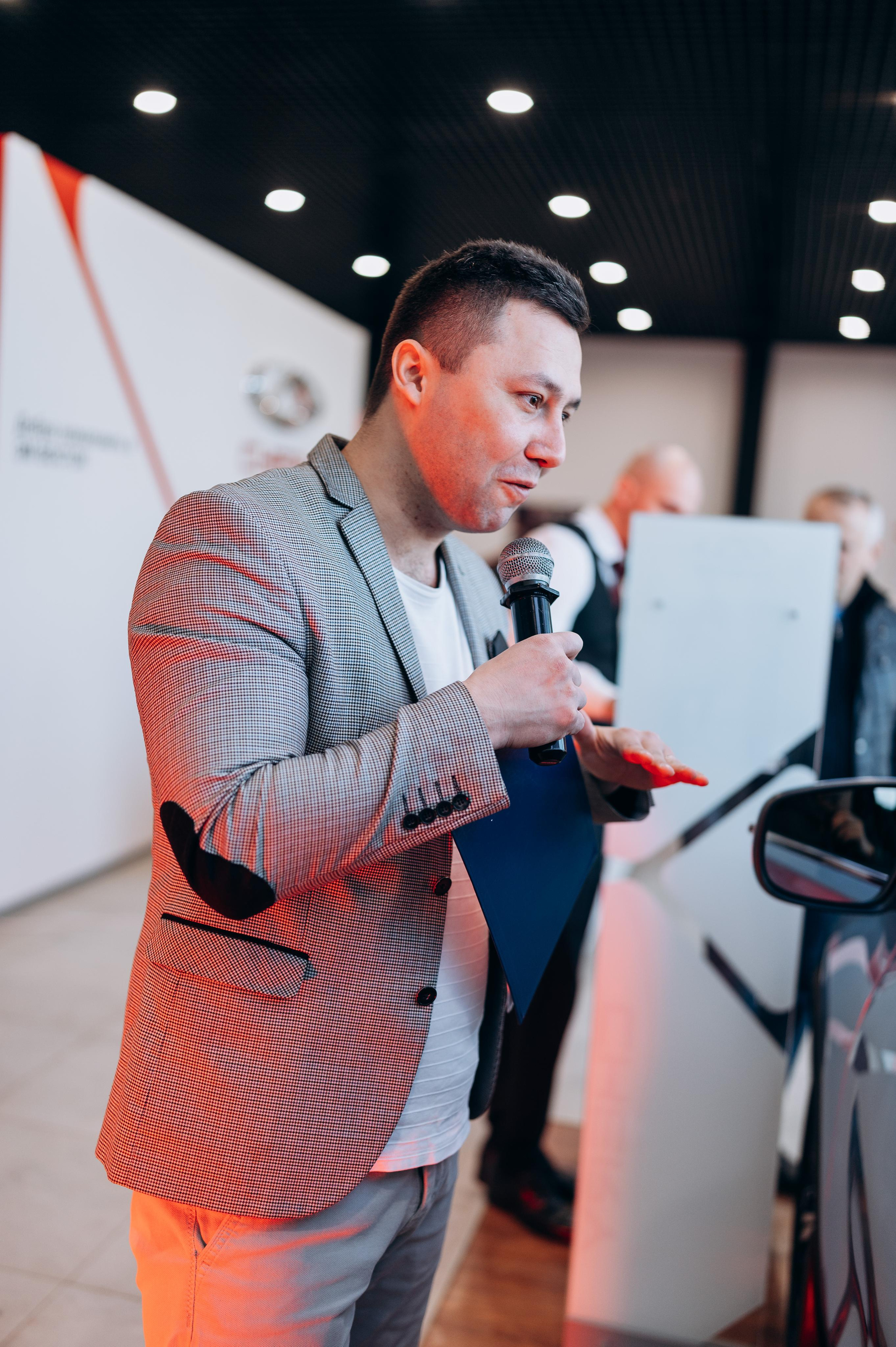 Автосалон, день открытых дверей. Фотограф в Новосибирске