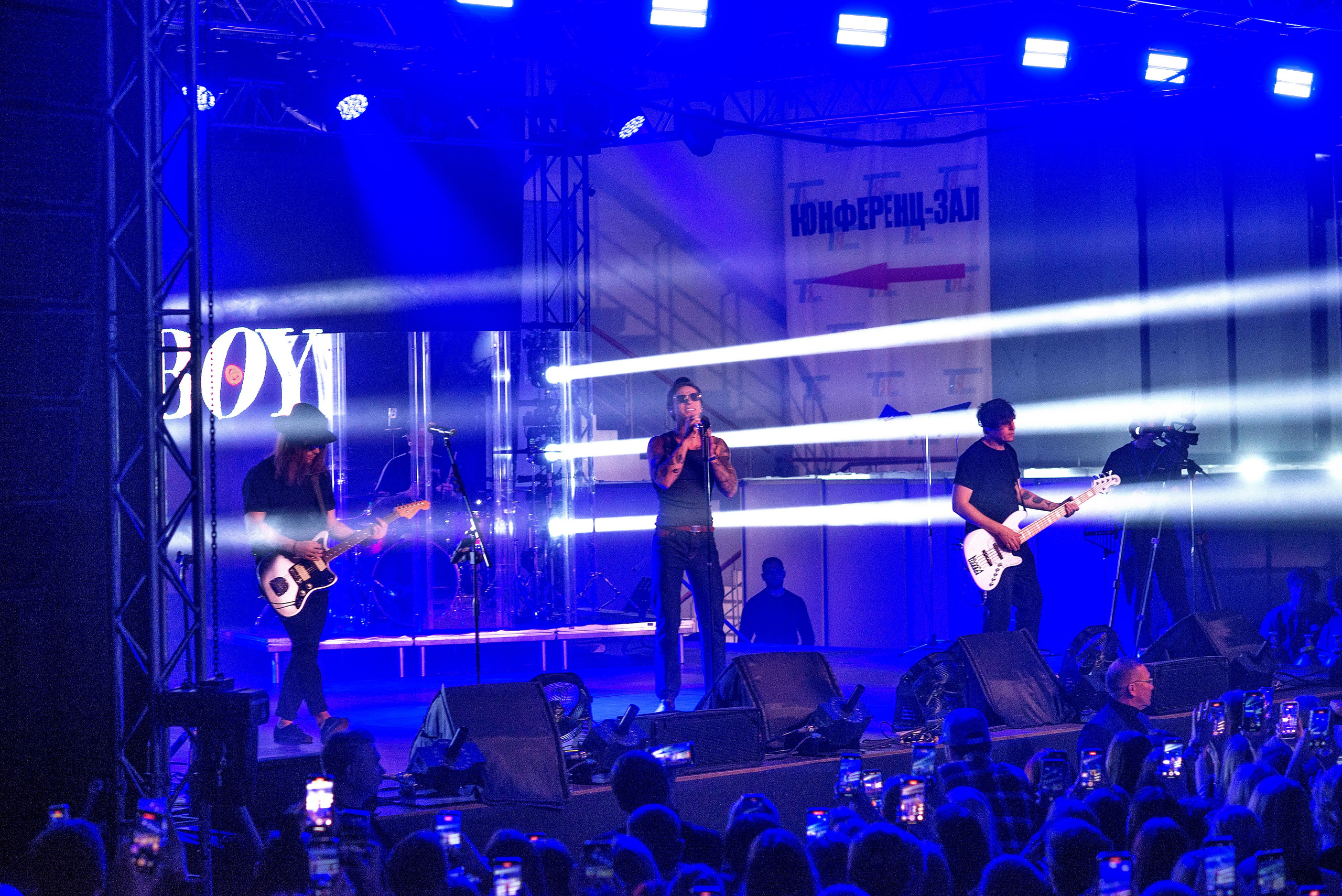 Концерт Хolidayboy. Школьный, фэшн фотограф в Тюмени и в России Ирина Королева