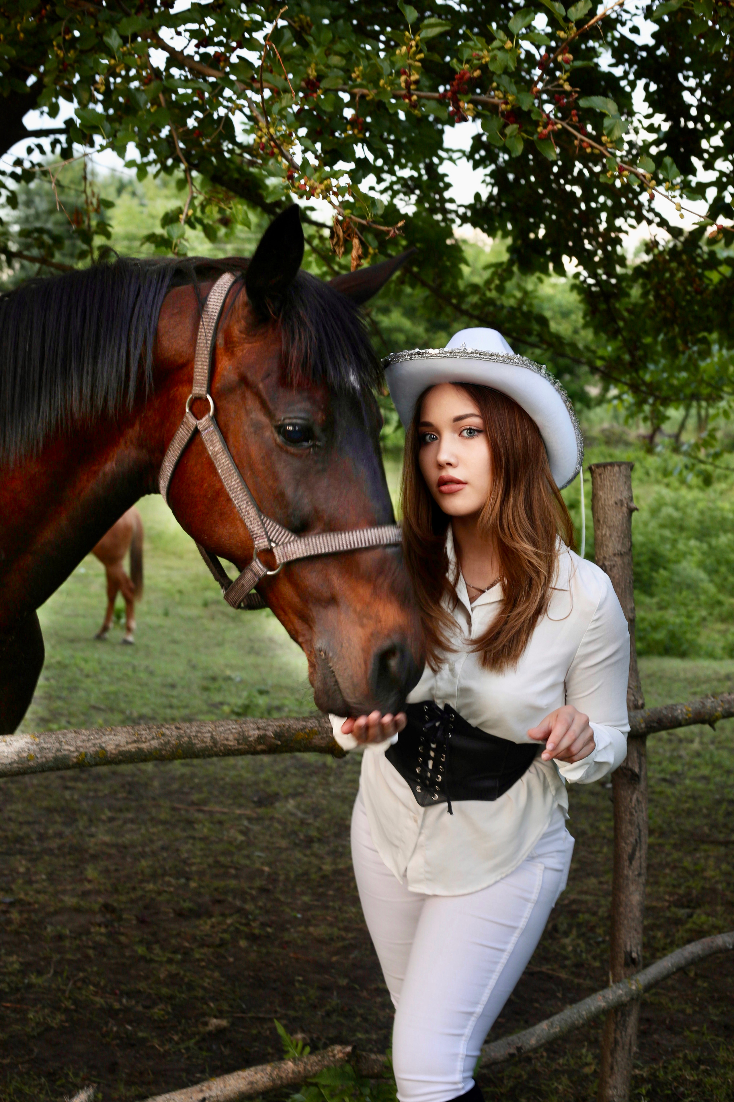 Фотосессия девушка с лошадью.Модель Алина. Семейный фотограф в Краснодаре и в Краснодарском крае