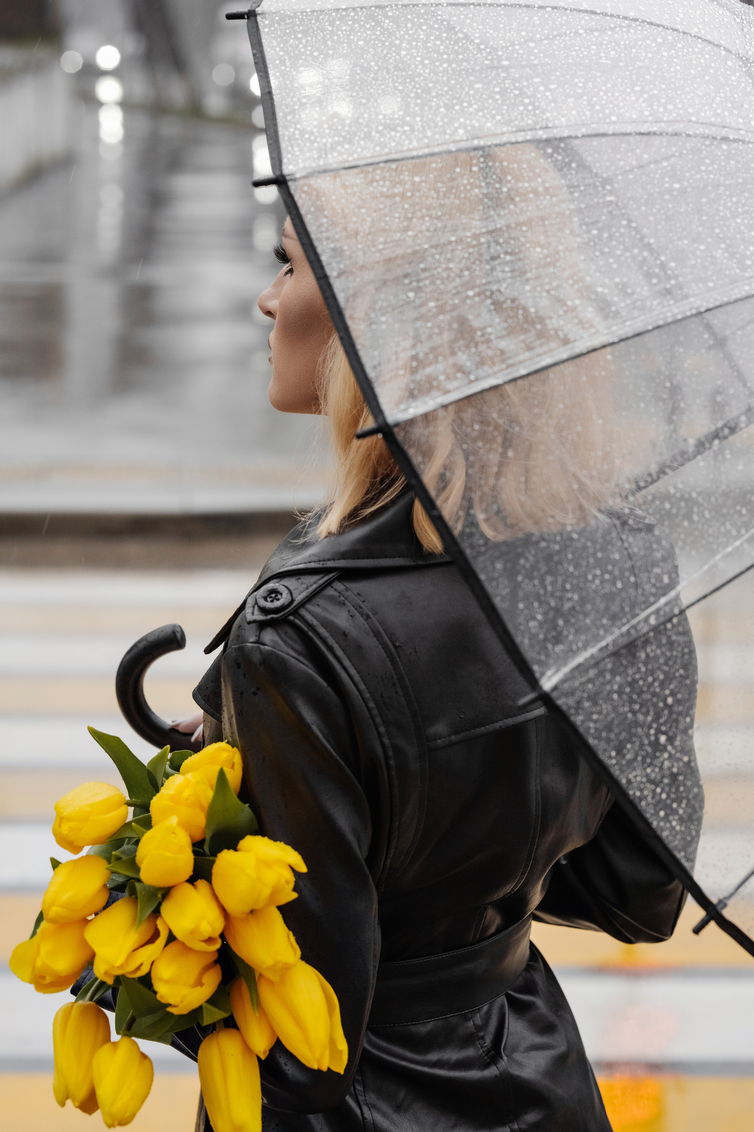 Женская съемка с тюльпанами. Фотограф в Крыму Кот Мария