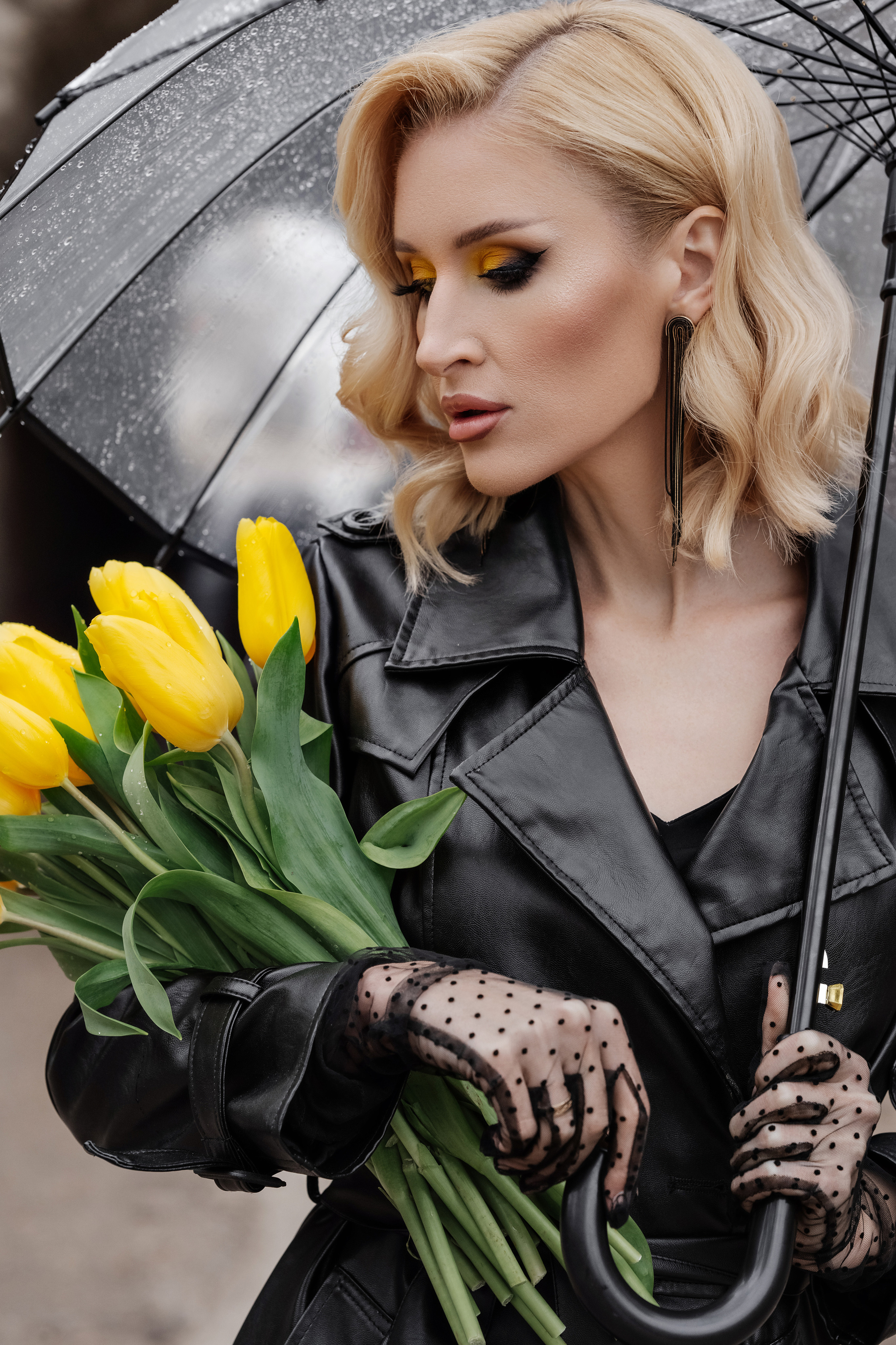 Женская съемка с тюльпанами. Фотограф в Крыму Кот Мария